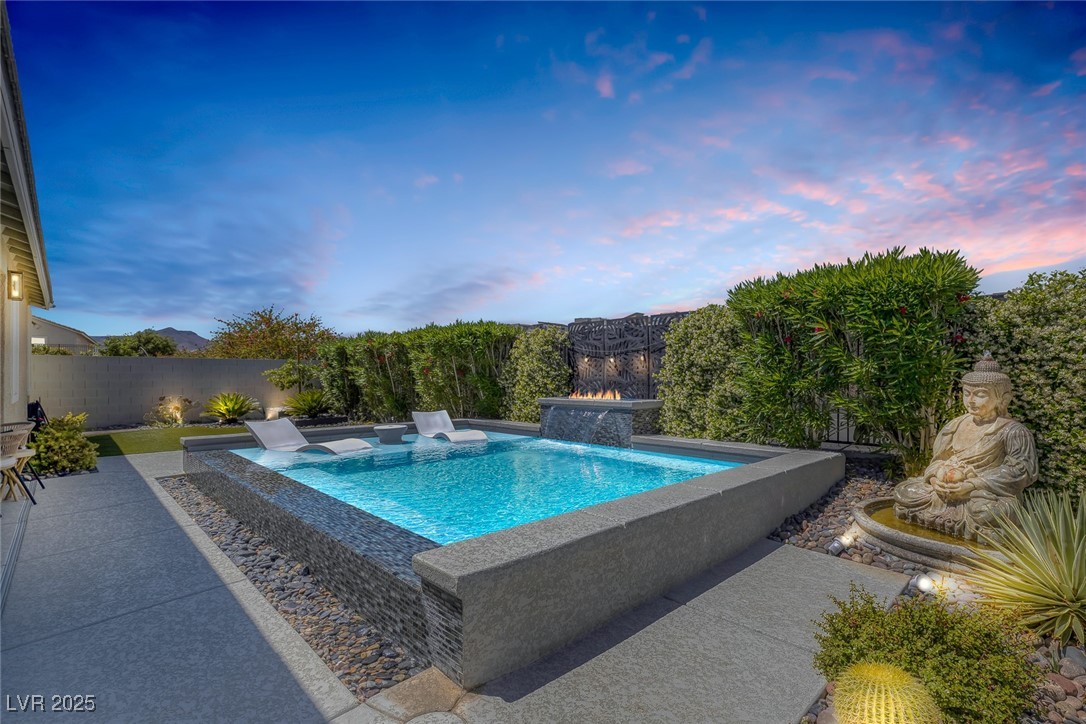 2489 Cingoli Street