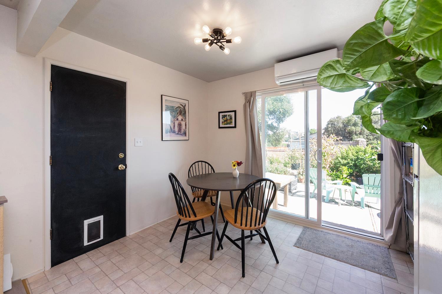 497 San Joaquin Ave