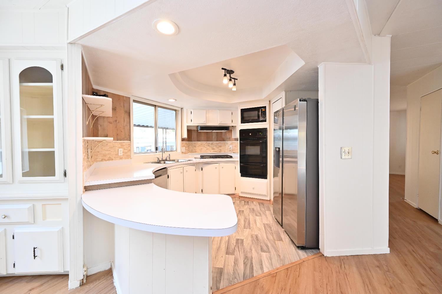 1805 Live Oak Dr.