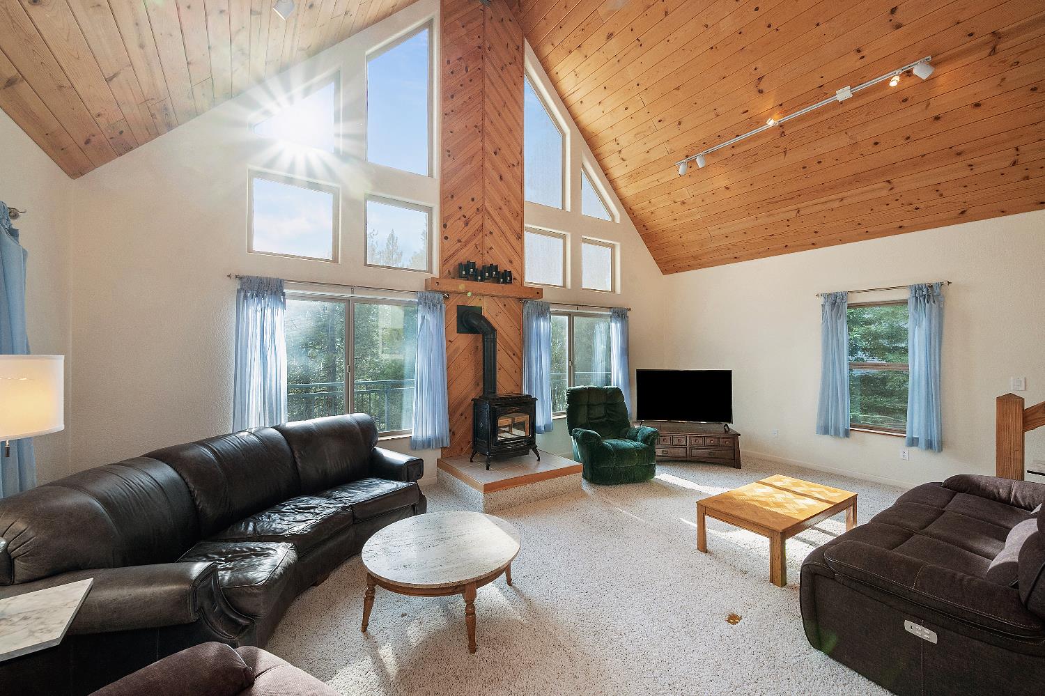 399 Augusta Dr