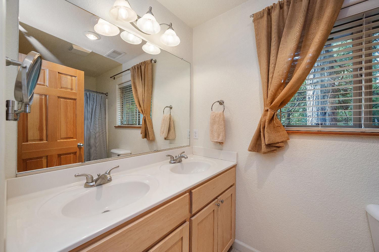 399 Augusta Dr