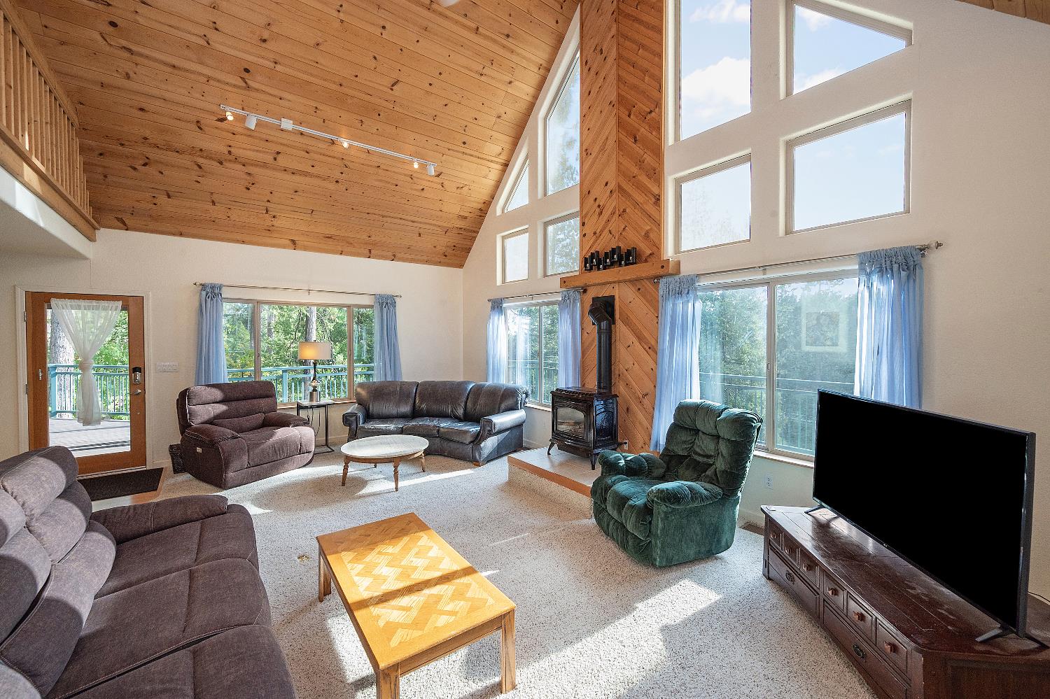 399 Augusta Dr