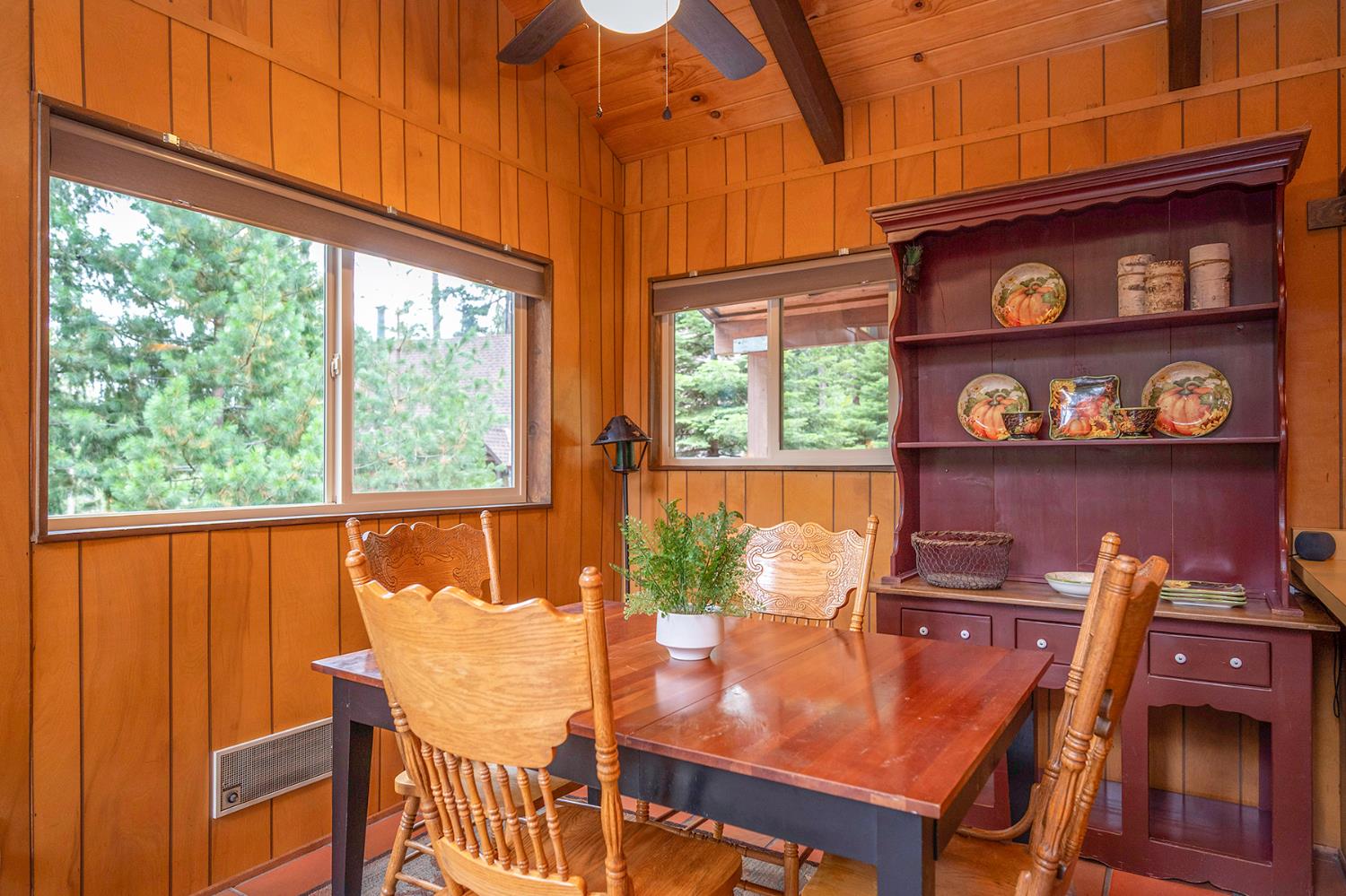 284 Blue Lake Springs Dr