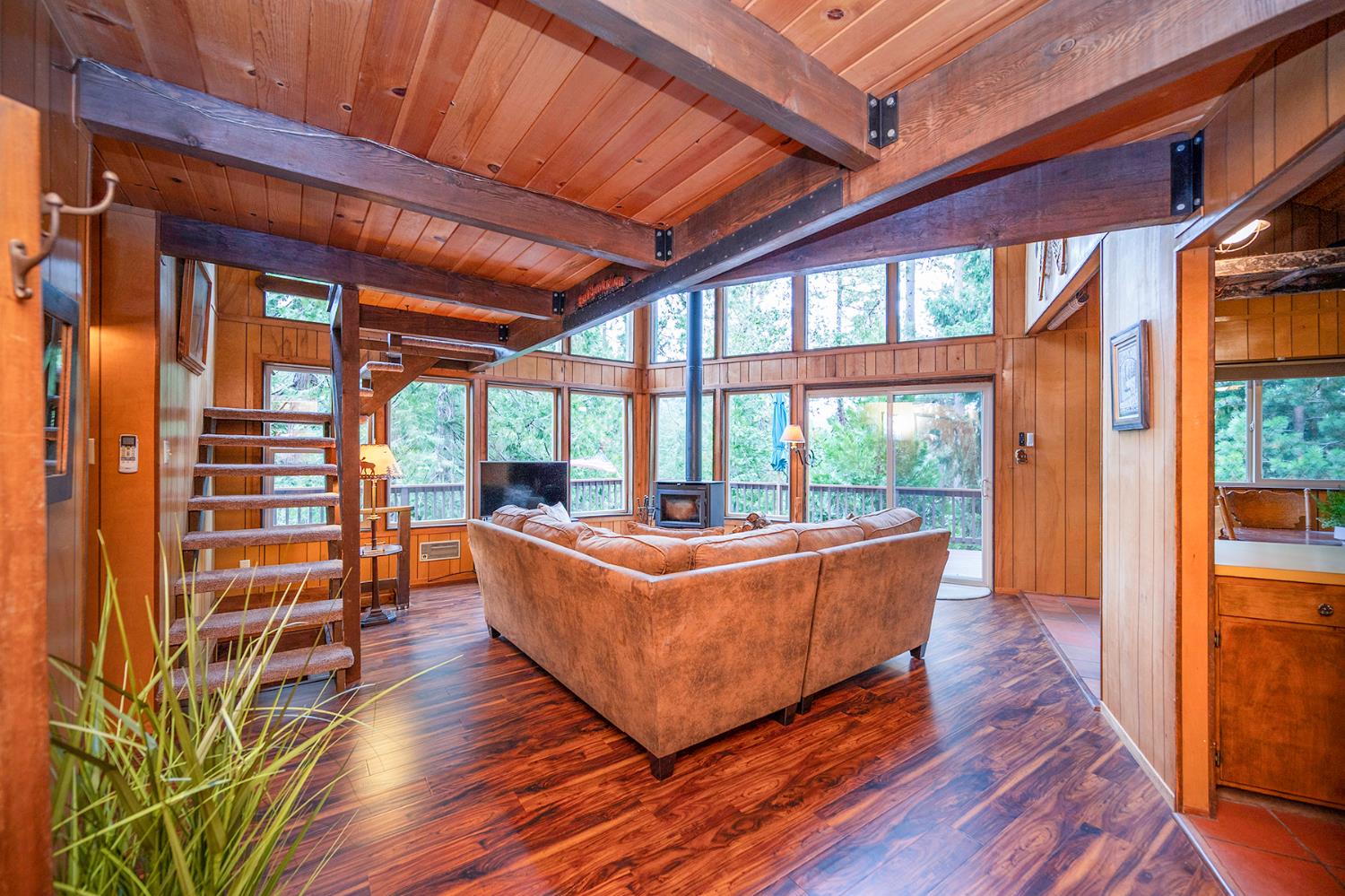 284 Blue Lake Springs Dr