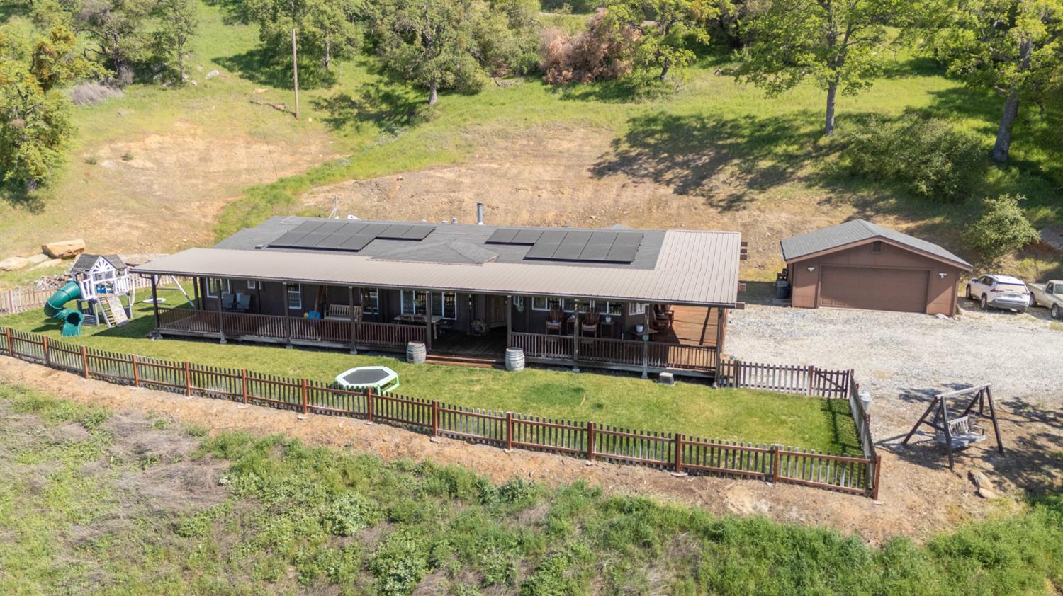 1560 Pinto Dr