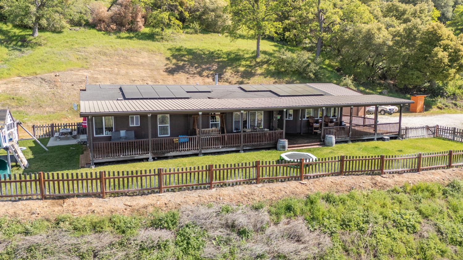 1560 Pinto Dr