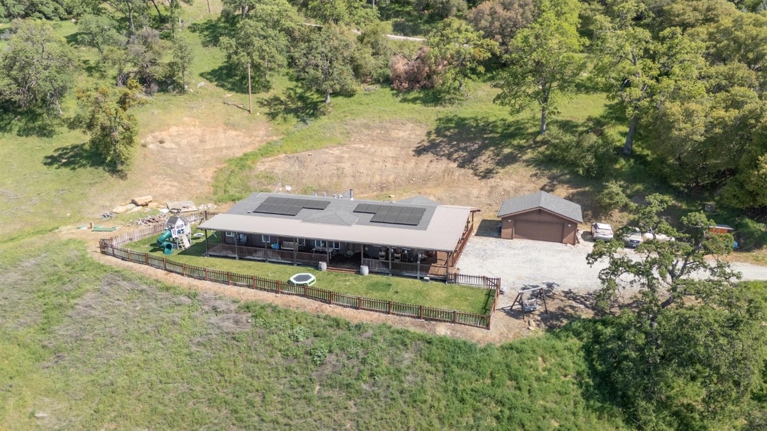 1560 Pinto Dr