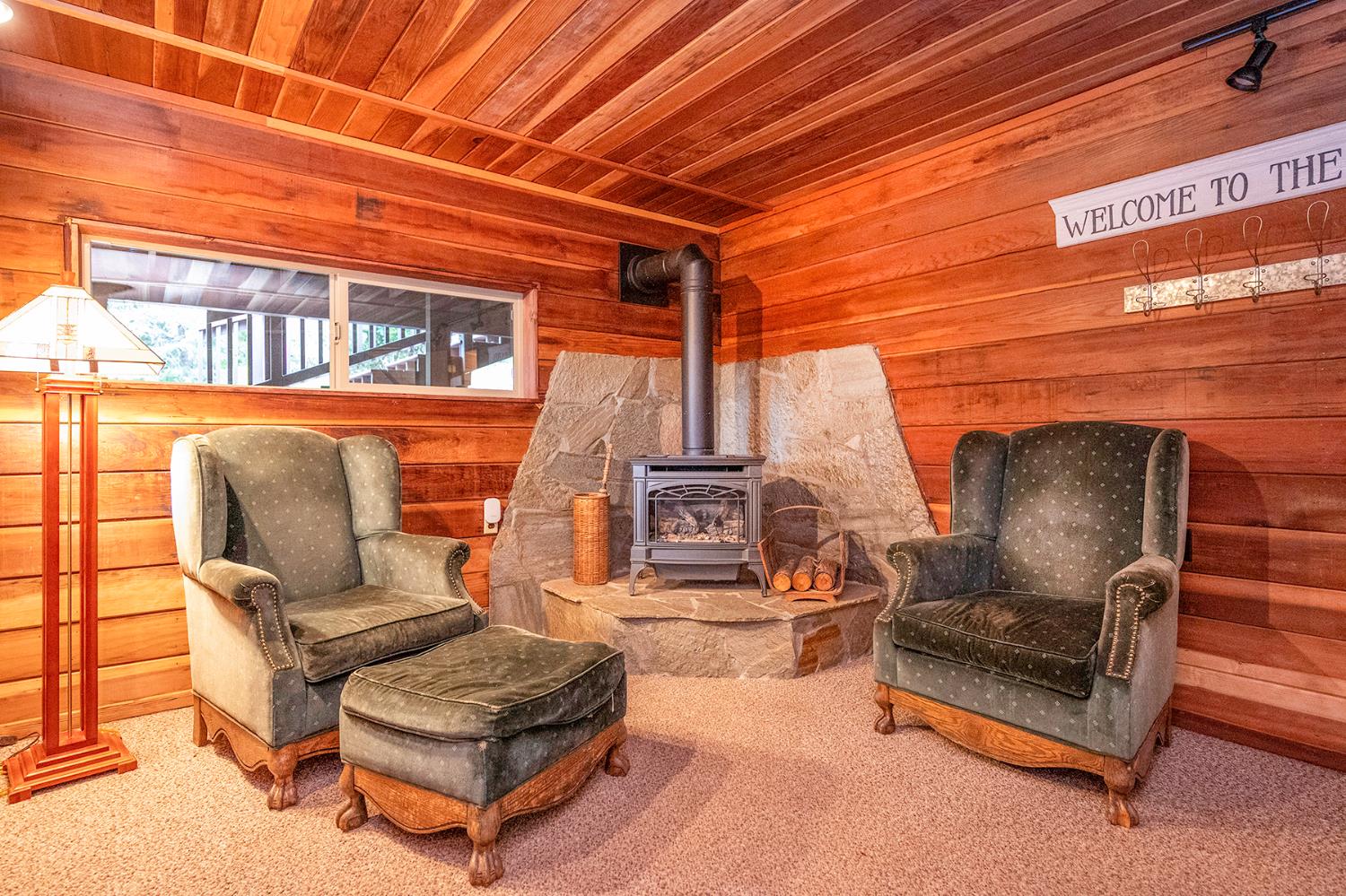 284 Blue Lake Springs Dr