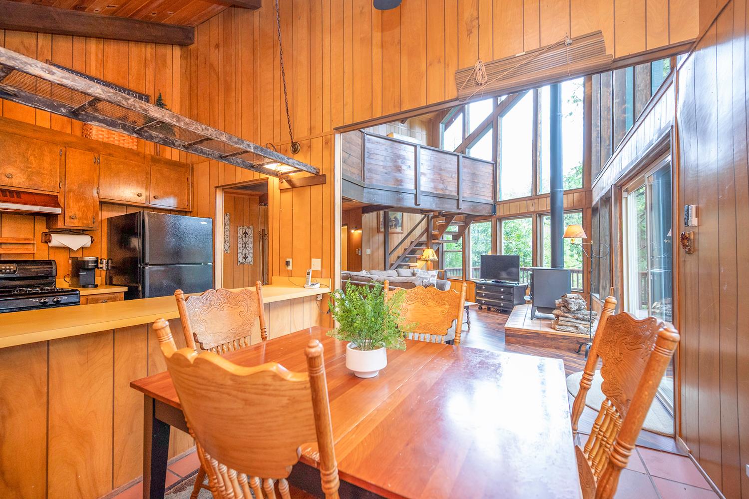 284 Blue Lake Springs Dr