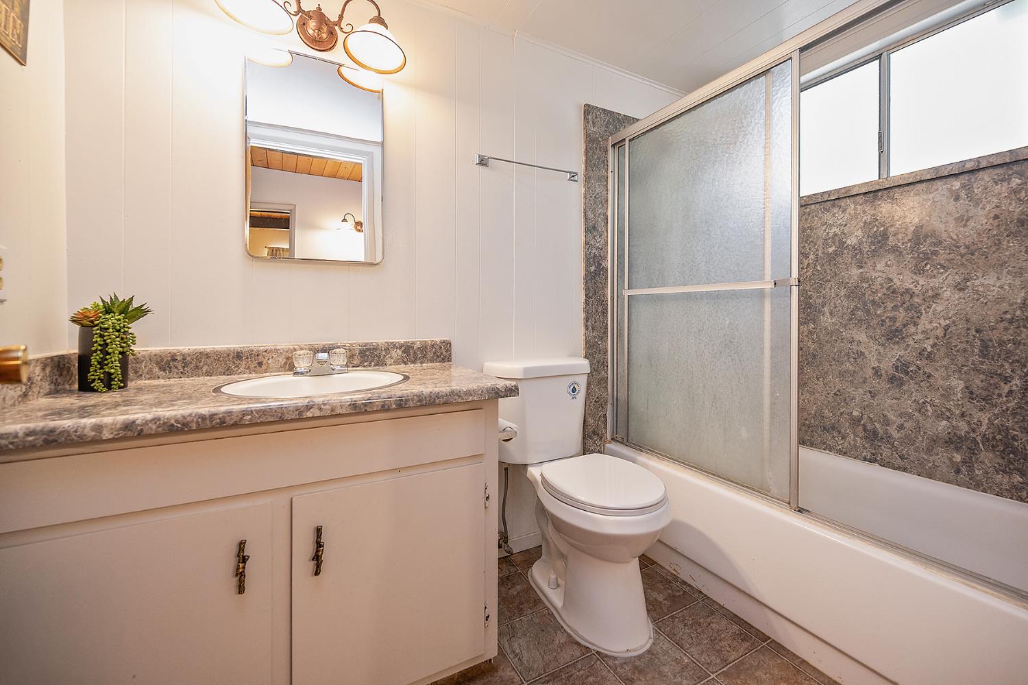 1608 Seminole Way