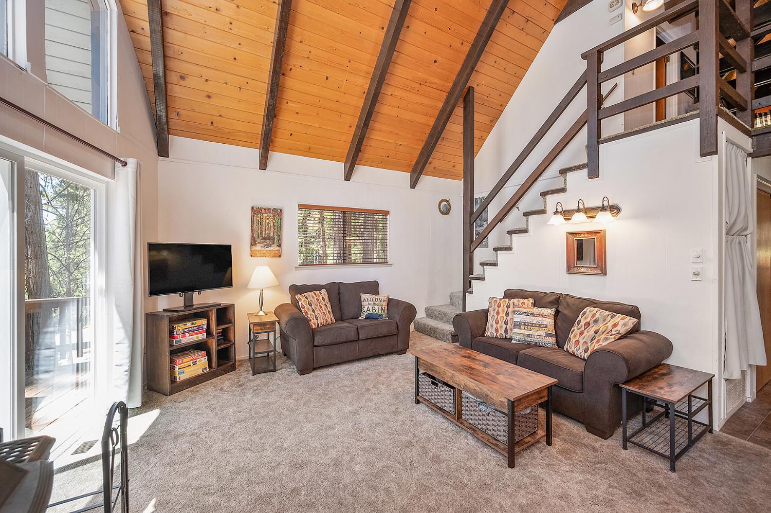 1608 Seminole Way
