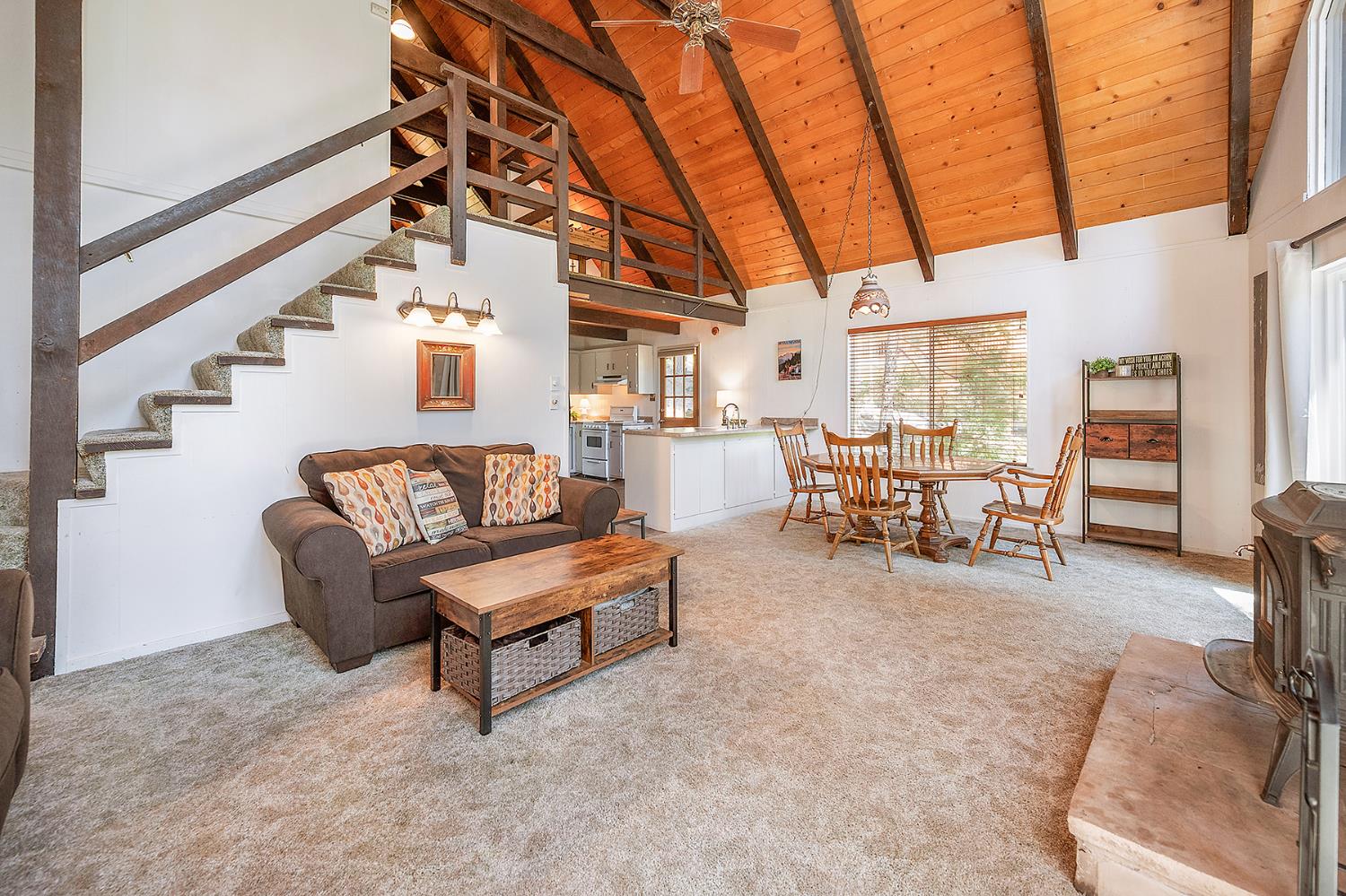 1608 Seminole Way