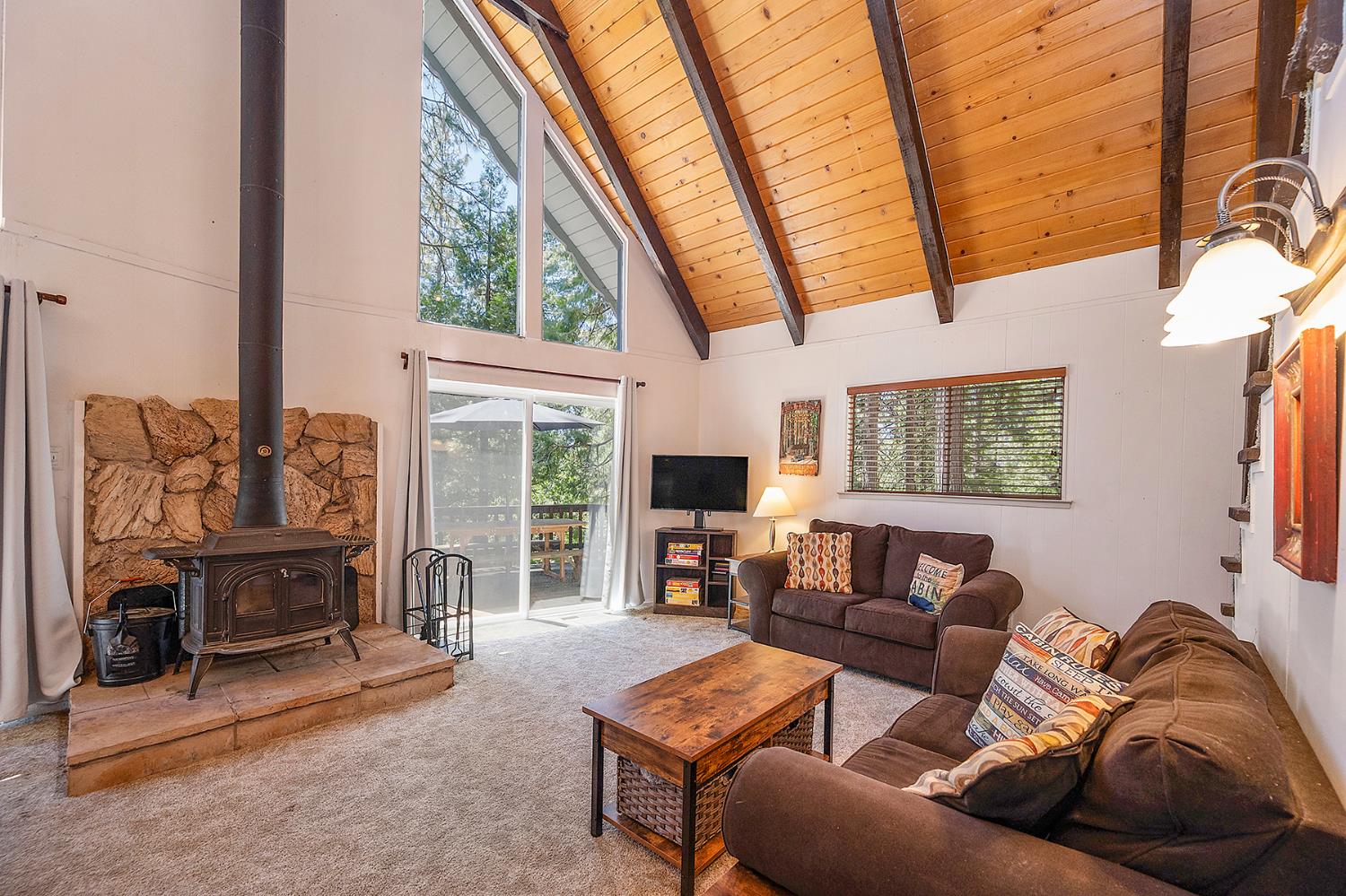 1608 Seminole Way
