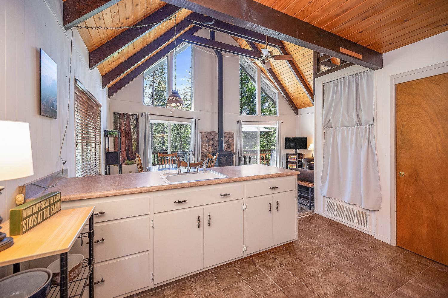1608 Seminole Way