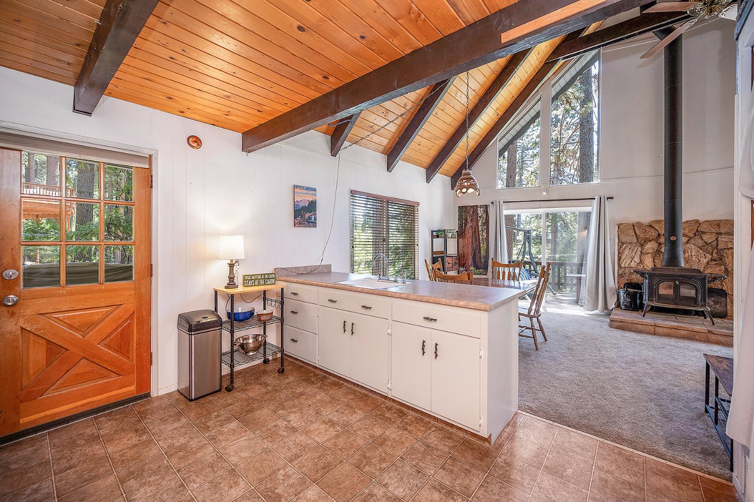 1608 Seminole Way