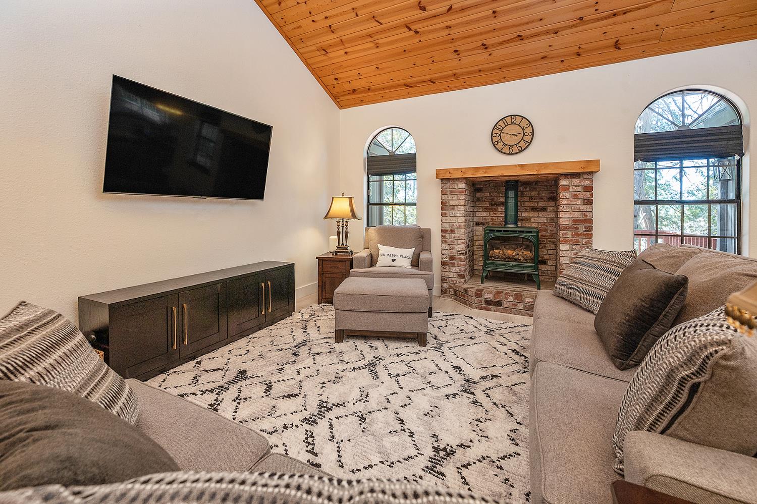 214 Forest Meadows Drive