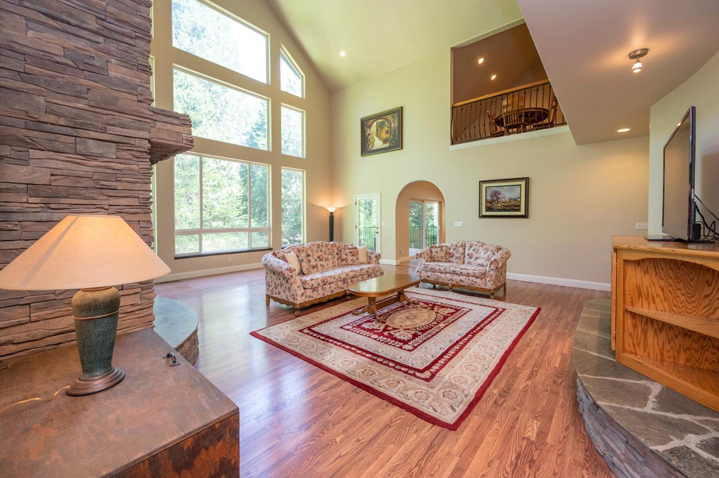 2271 Murphys DR