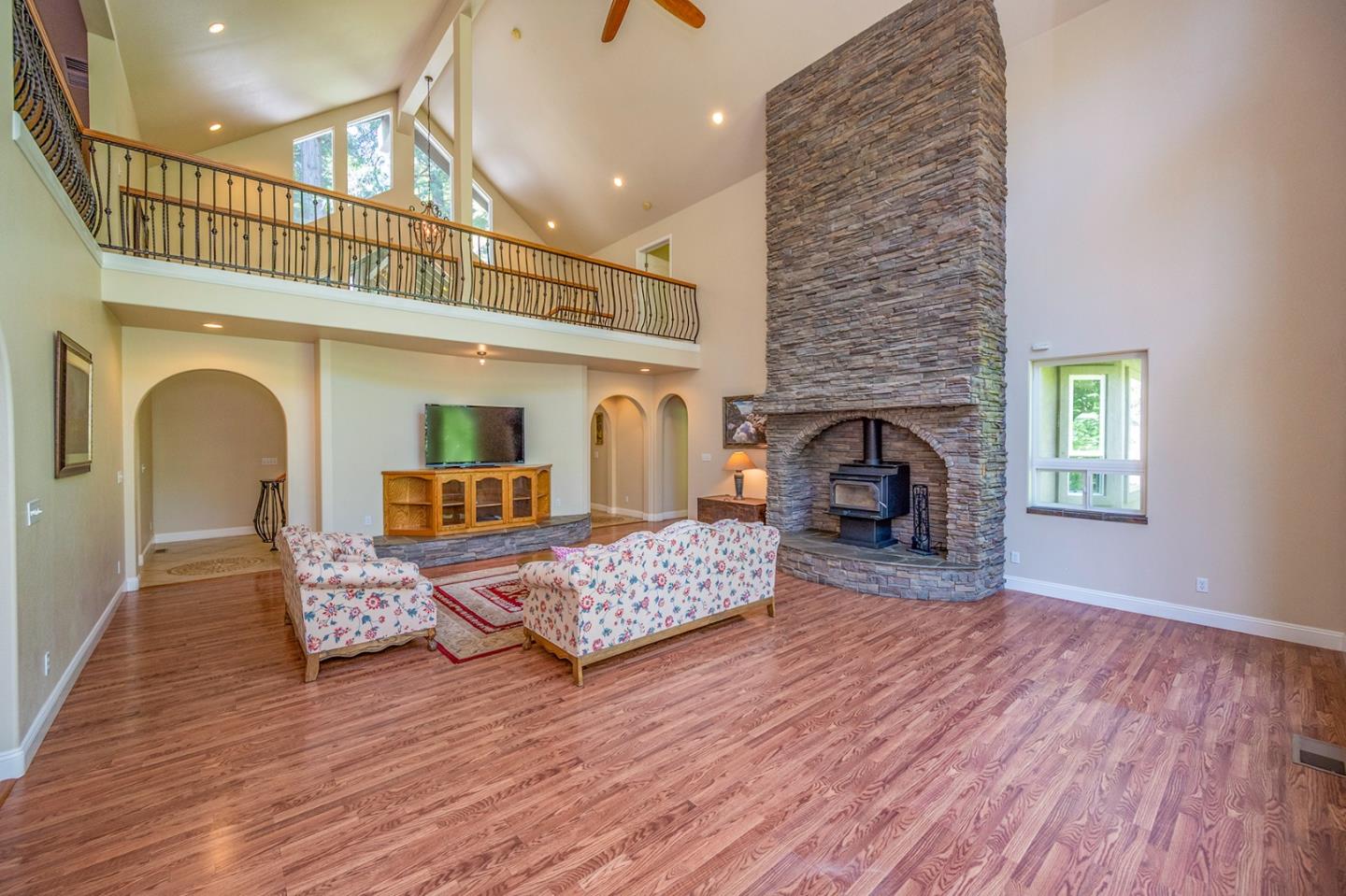 2271 Murphys DR