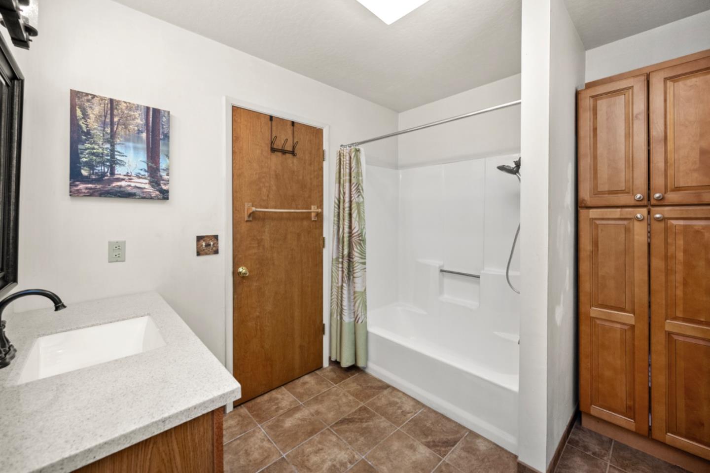 3465 Lakemont DR