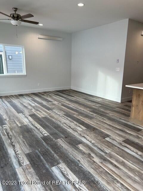 255 RIVER CIRCLE Unit: 19