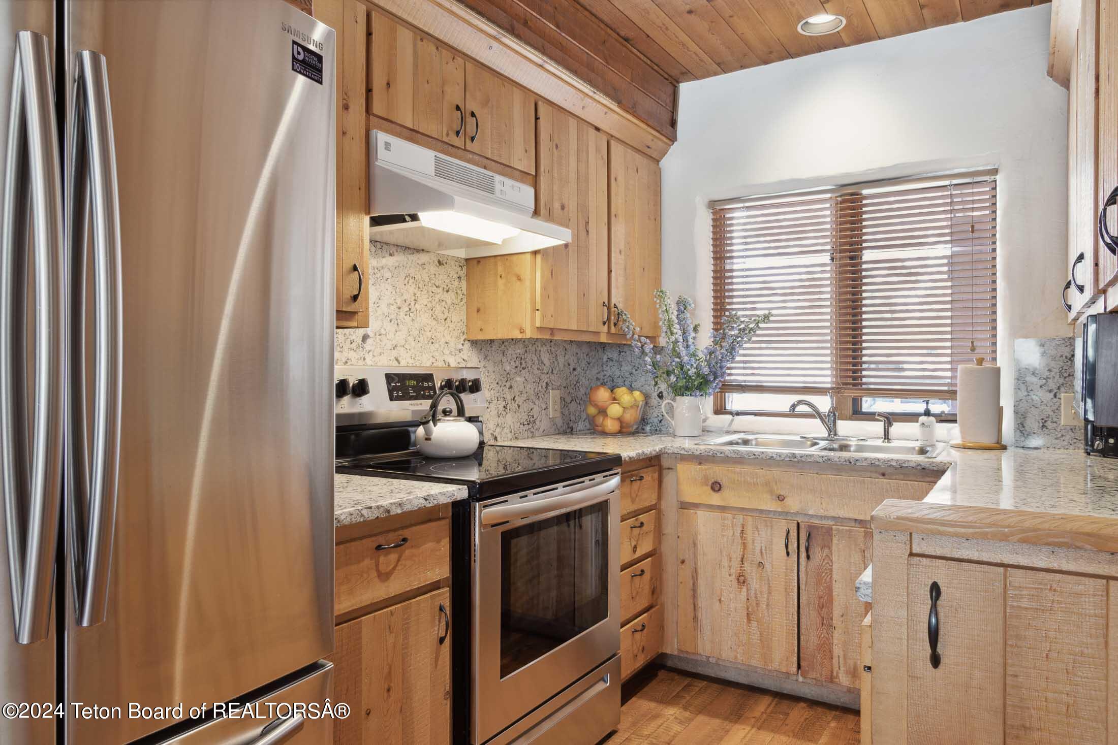 1674 N EAST BUTTE Road Unit: 3153