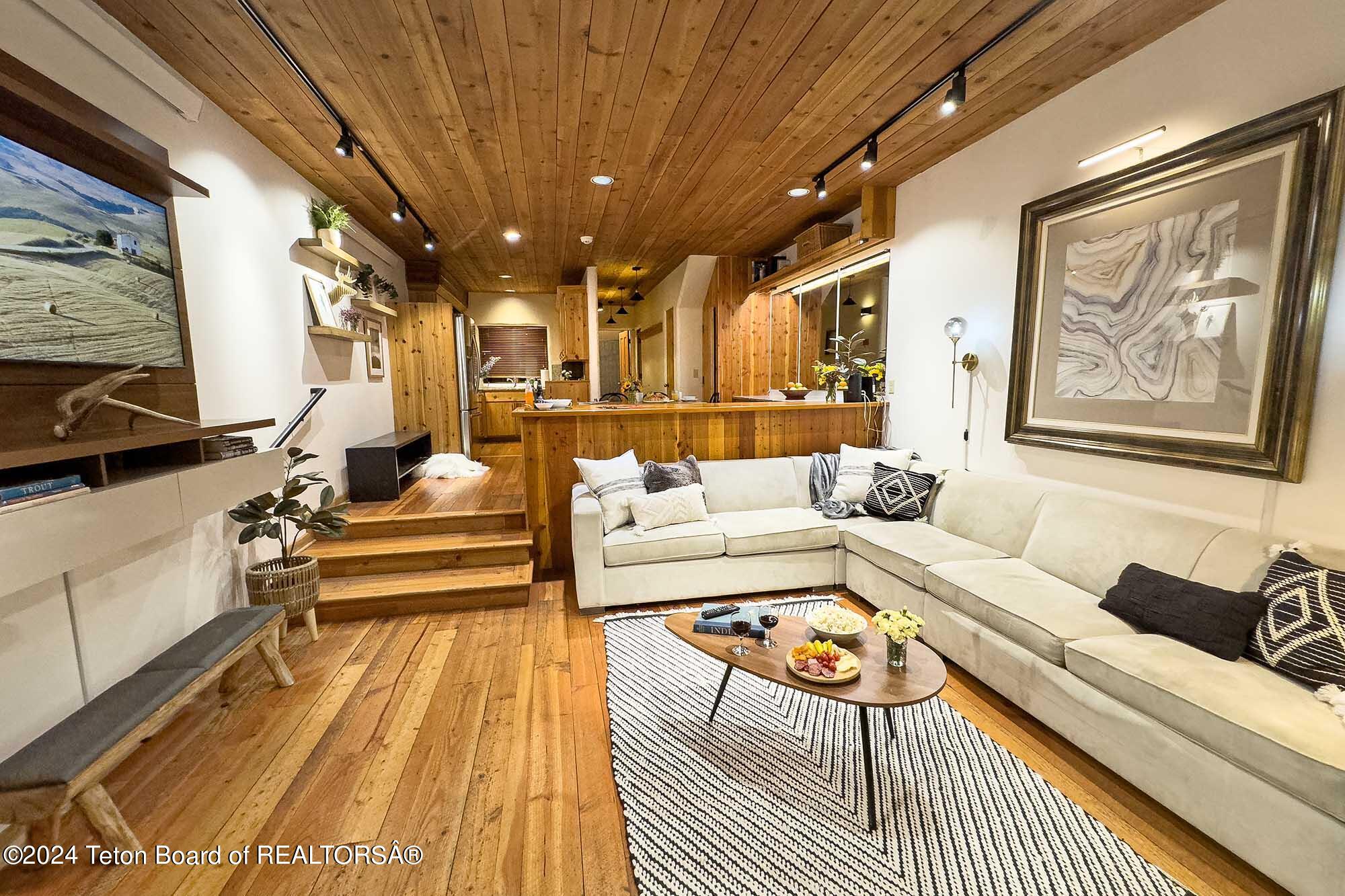 1674 N EAST BUTTE Road Unit: 3153