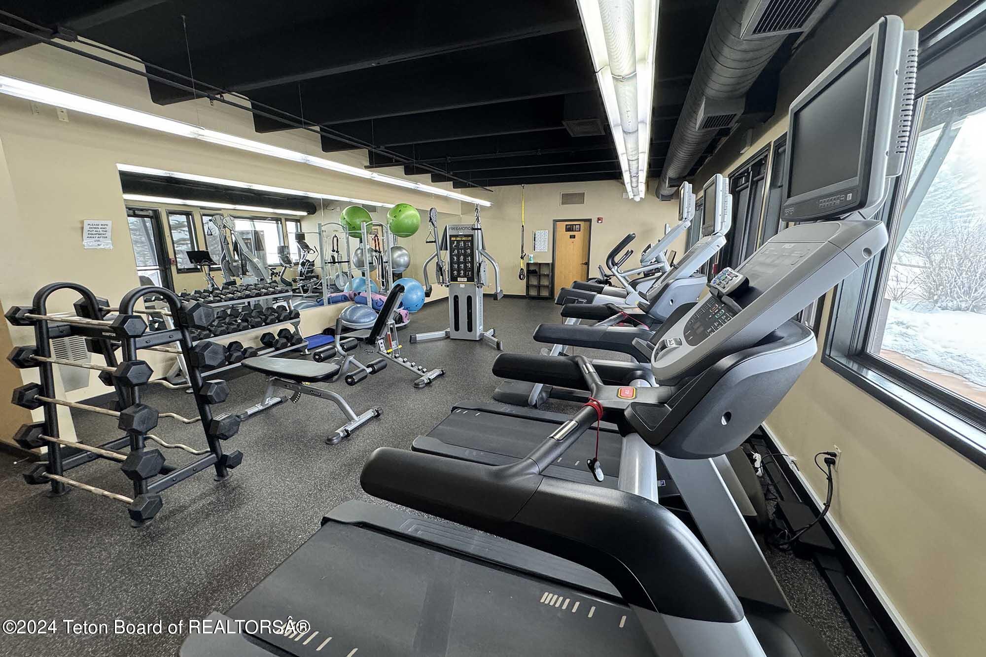 1674 N EAST BUTTE Road Unit: 3153