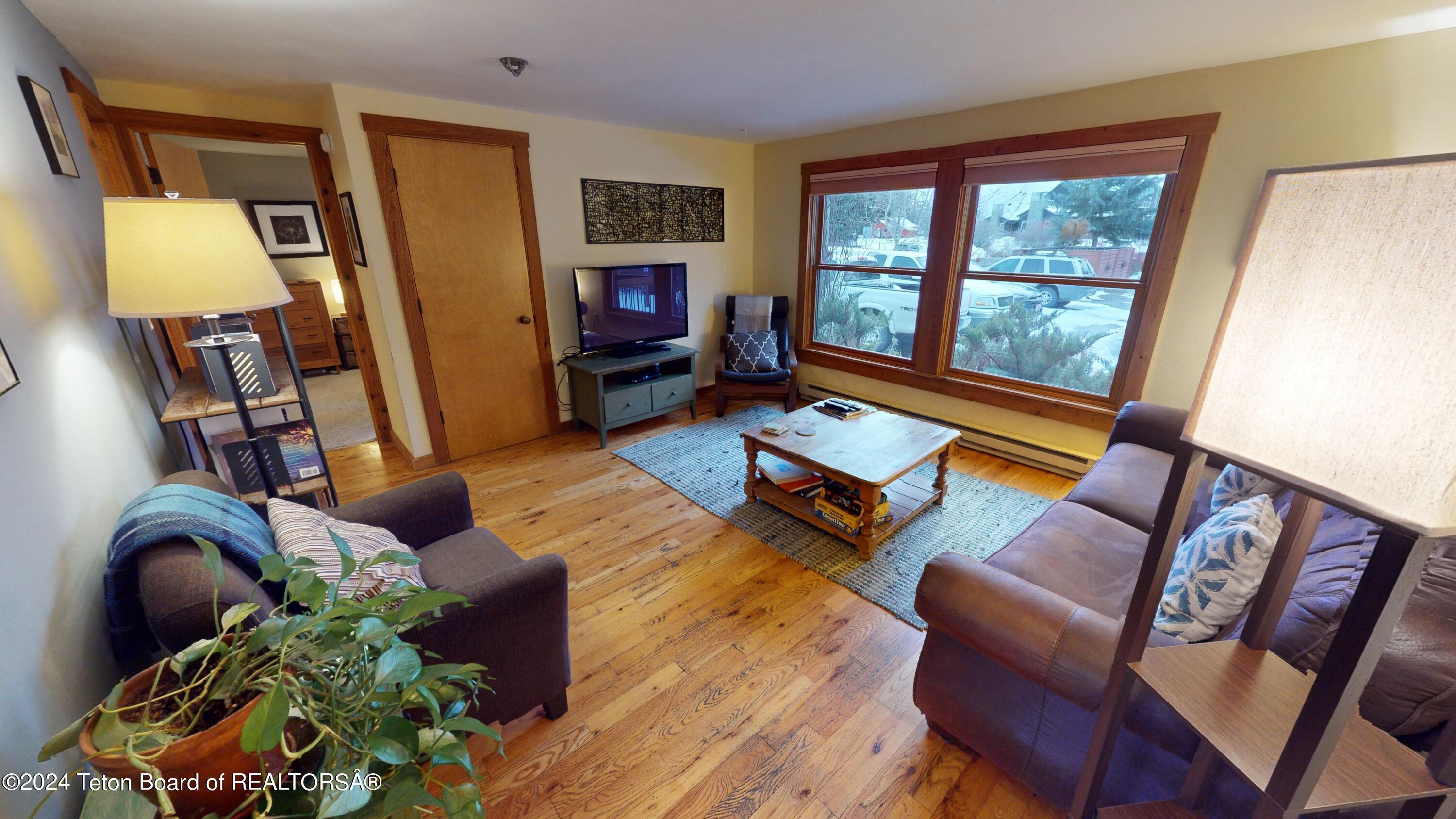 340 N MILLWARD Street, 28
