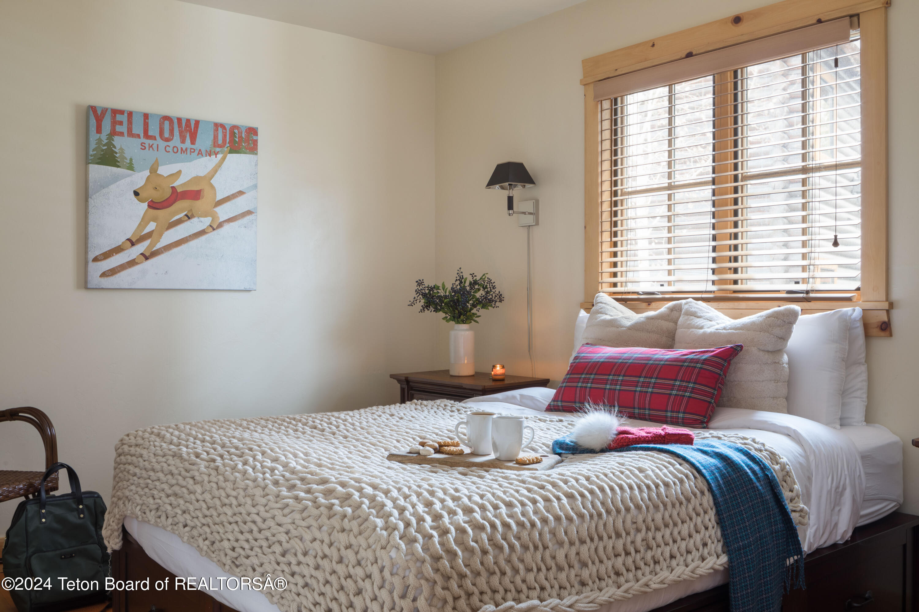 433, 435 N GLENWOOD Street