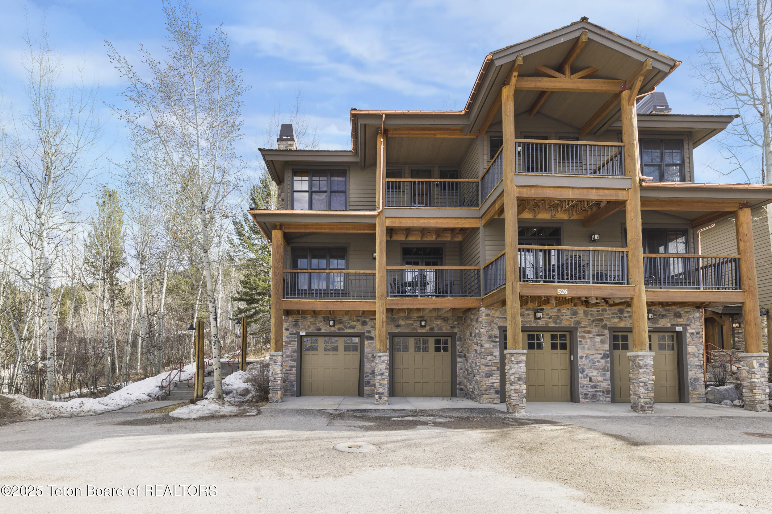 526 LOWER SNOW KING Loop, 262