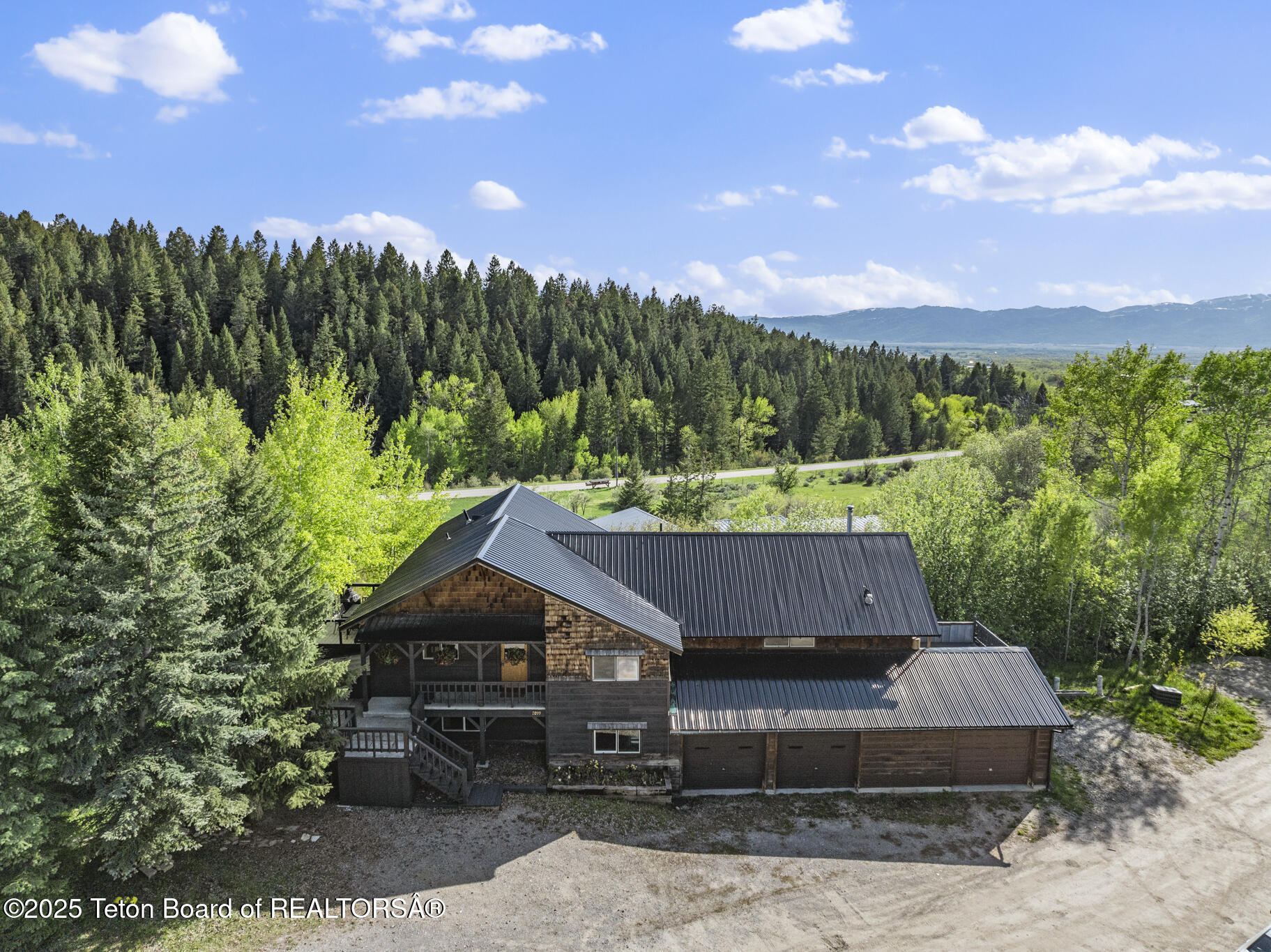 2077 HIGHLAND Way
