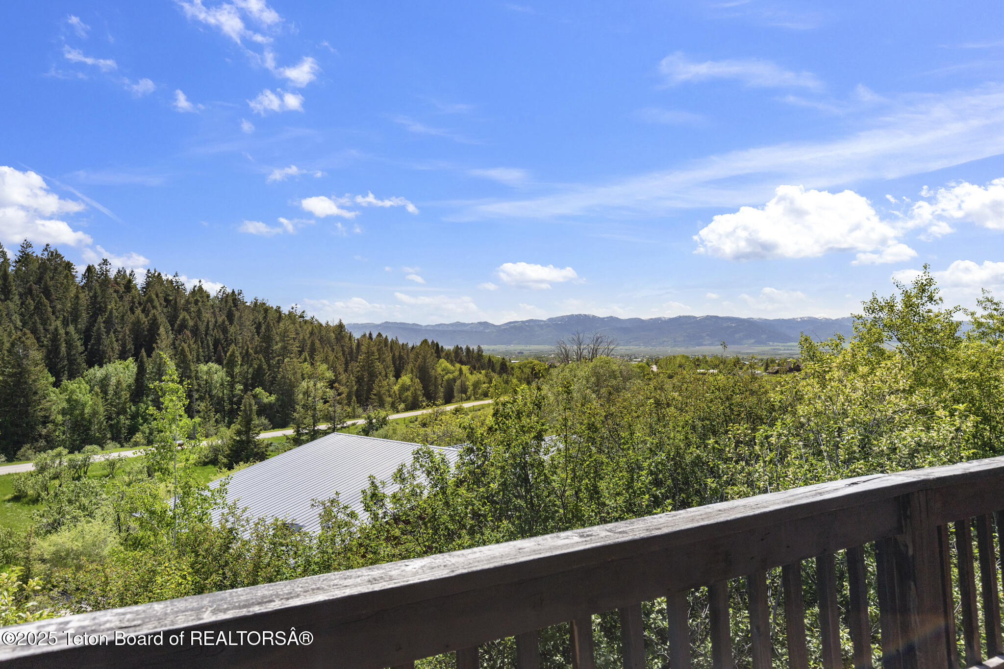 2077 HIGHLAND Way