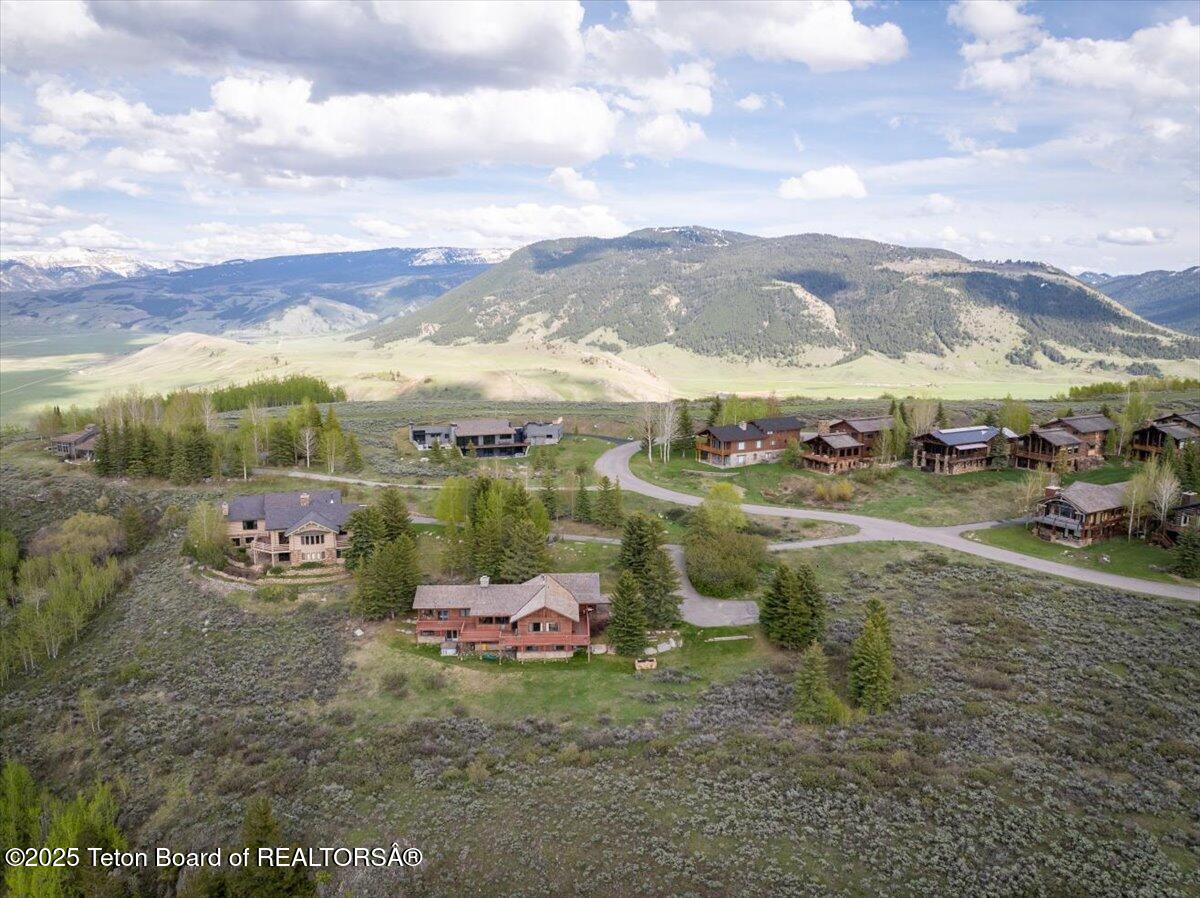 195 W WOLF Drive