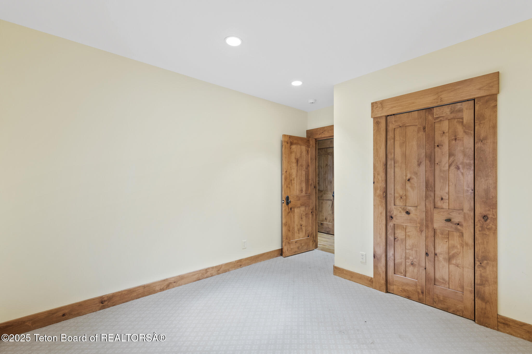 5725 W CADDIS FLY Drive