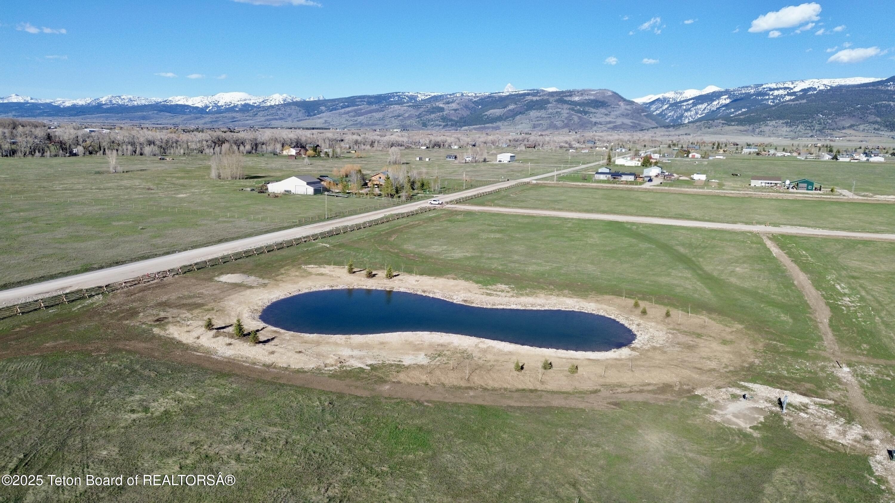 LOT 7 WALDEN COURT