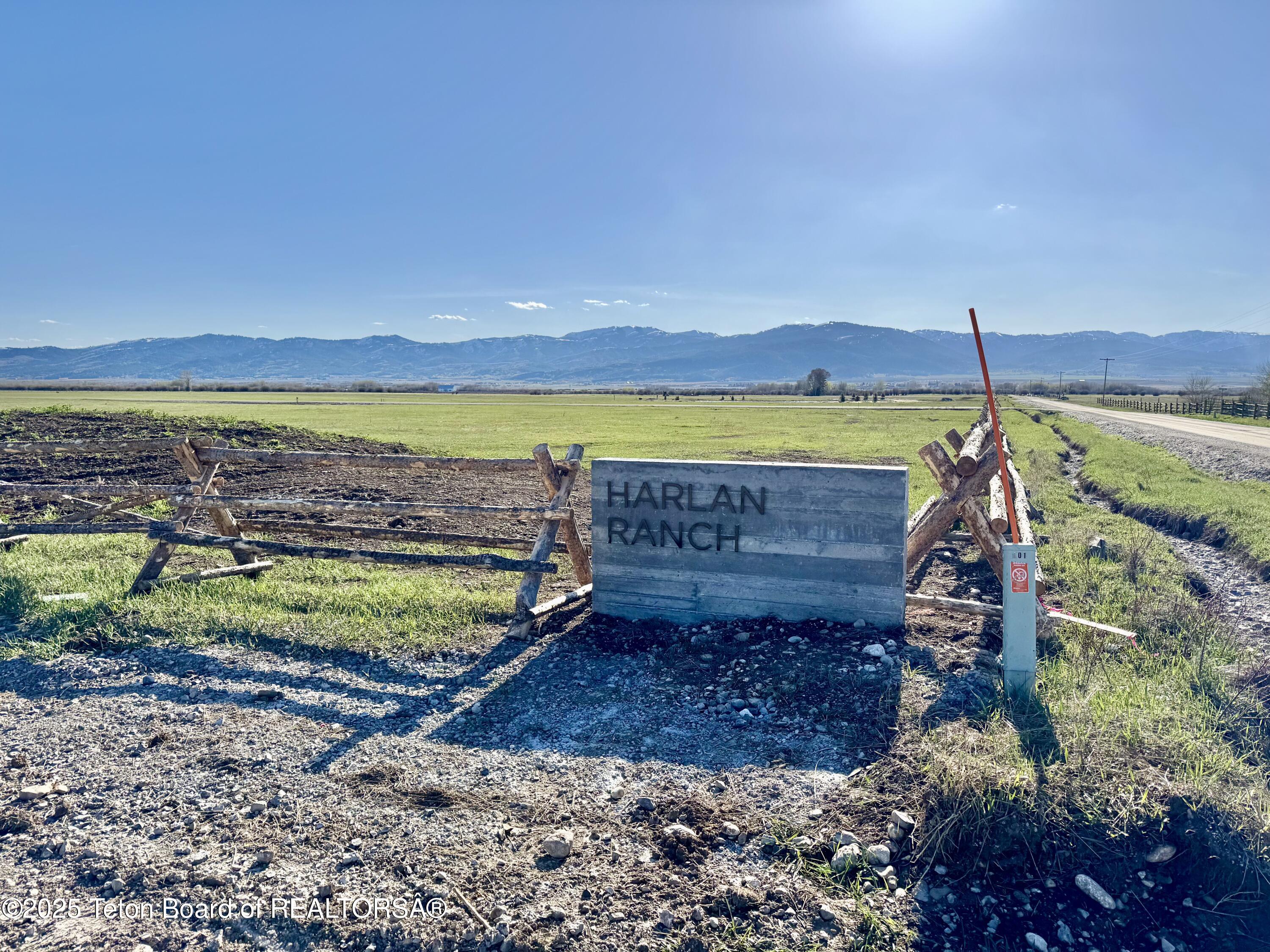 LOT 7 WALDEN COURT