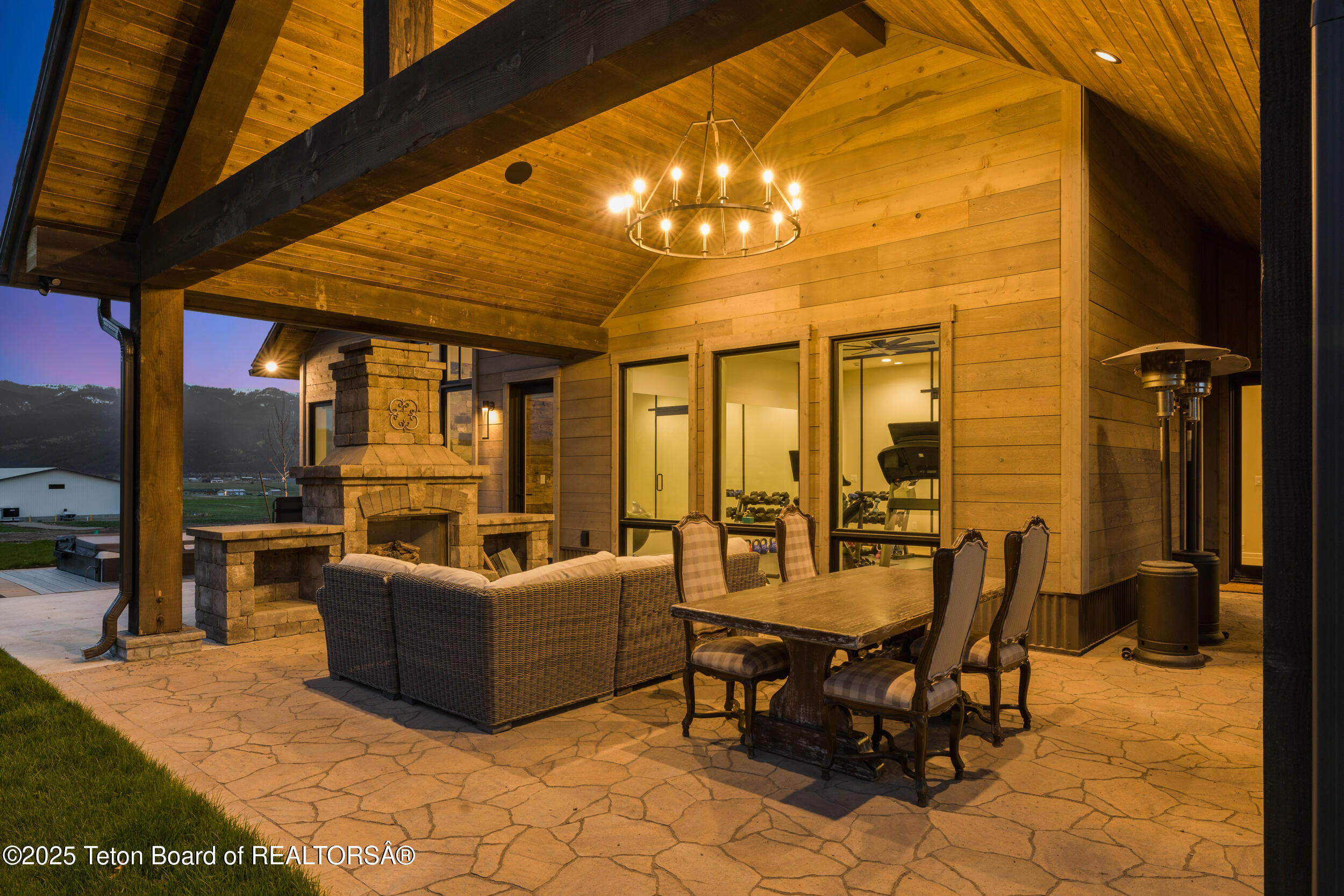 2399 CHAPEL Road