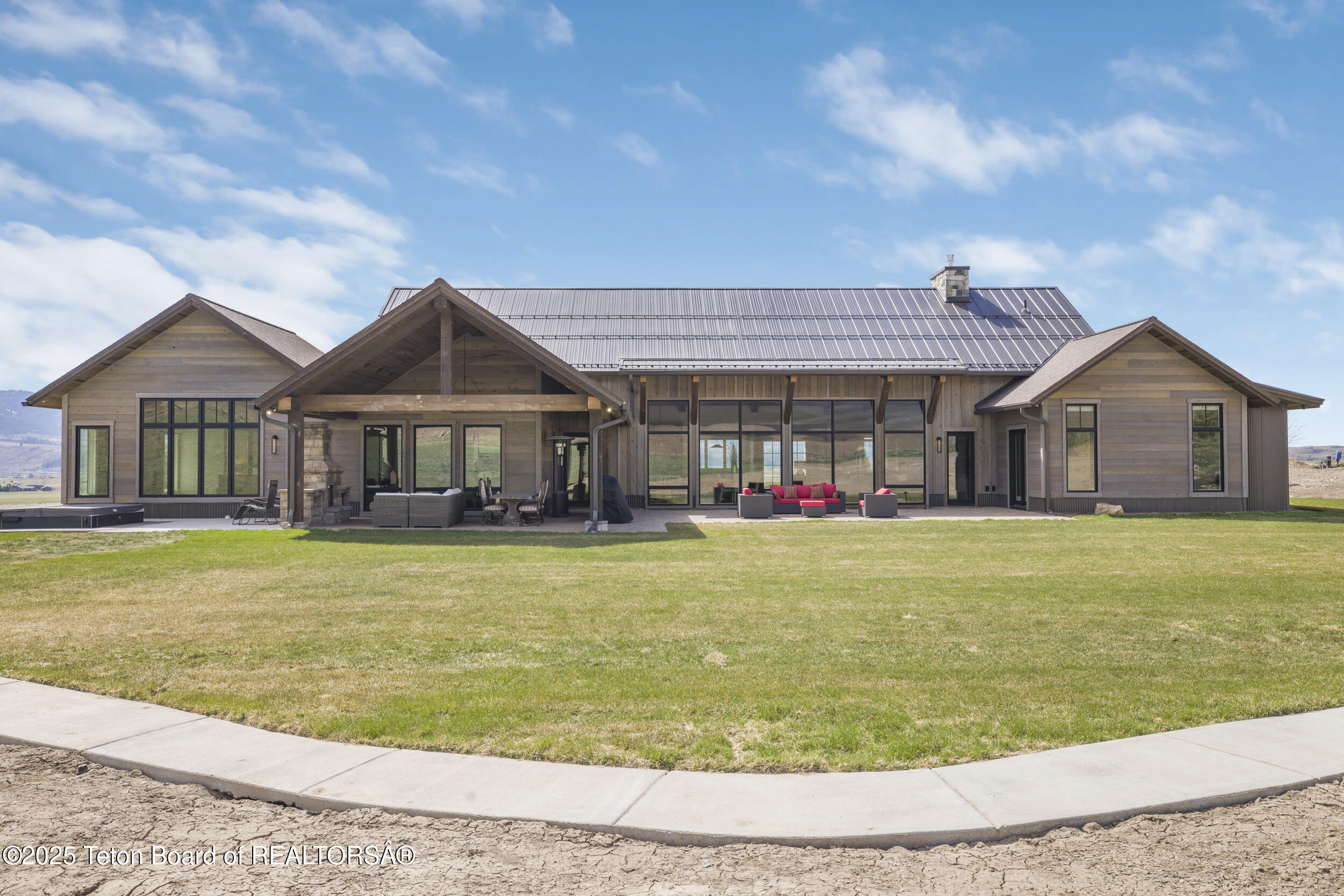 2399 CHAPEL Road