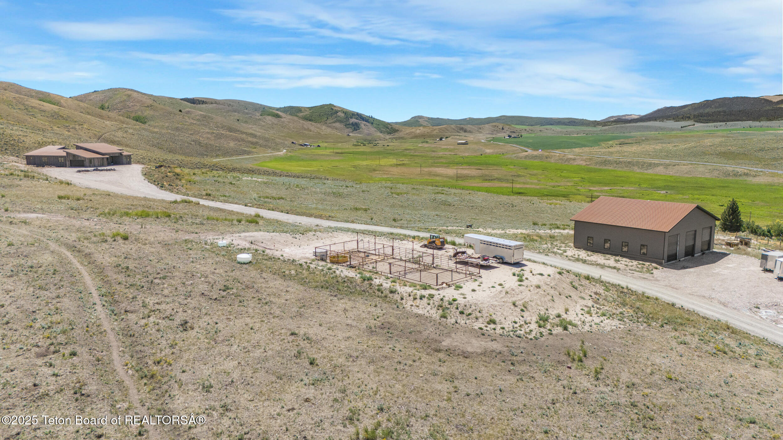 2410 SMOKEY CANYON Road