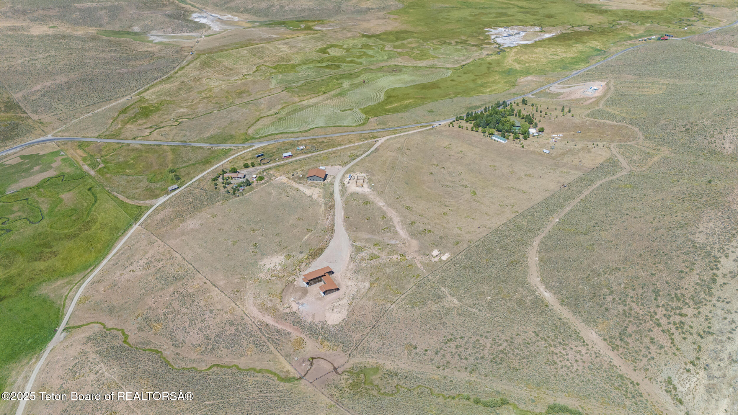 2410 SMOKEY CANYON Road