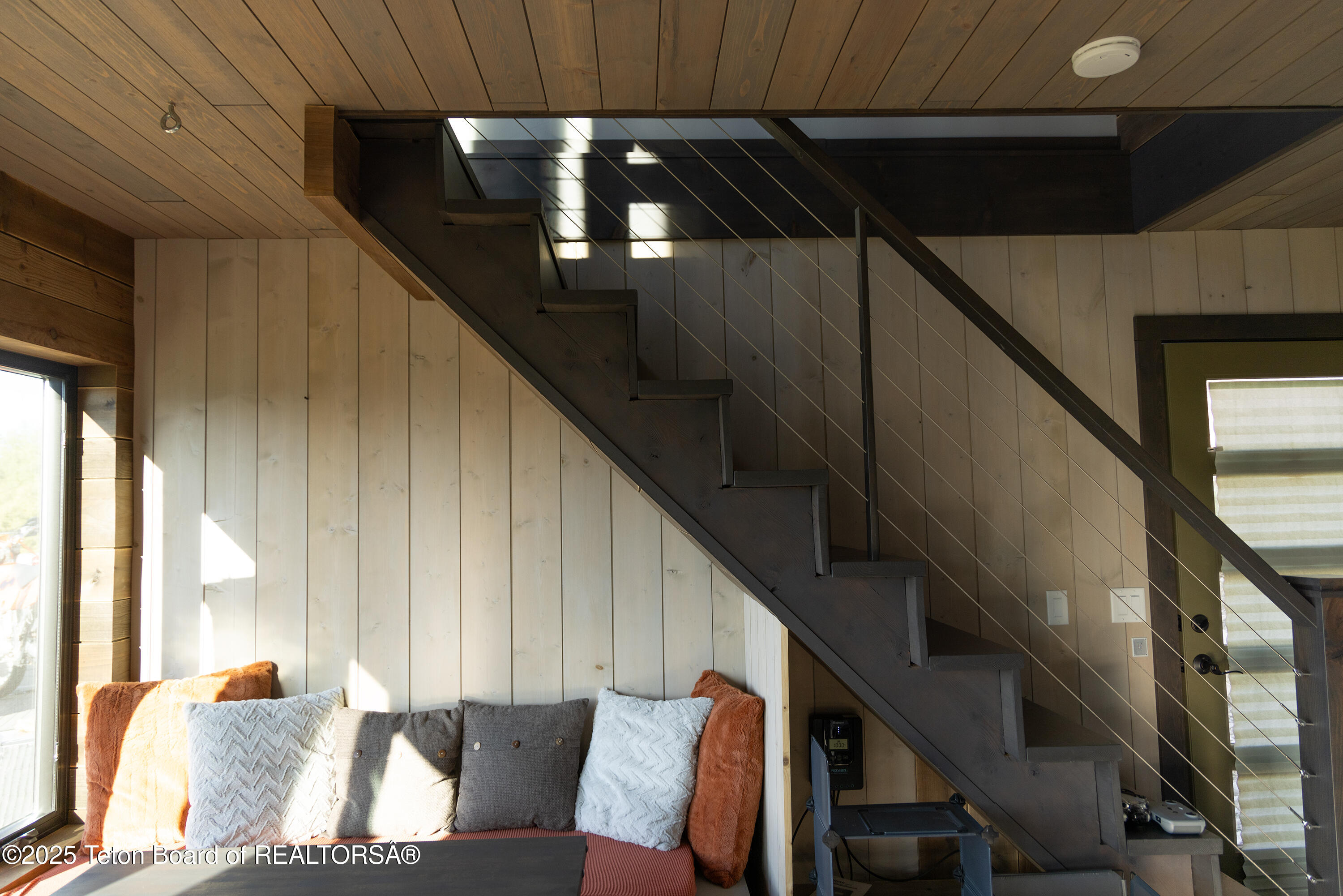 170 MAPLE HEIGHTS RD