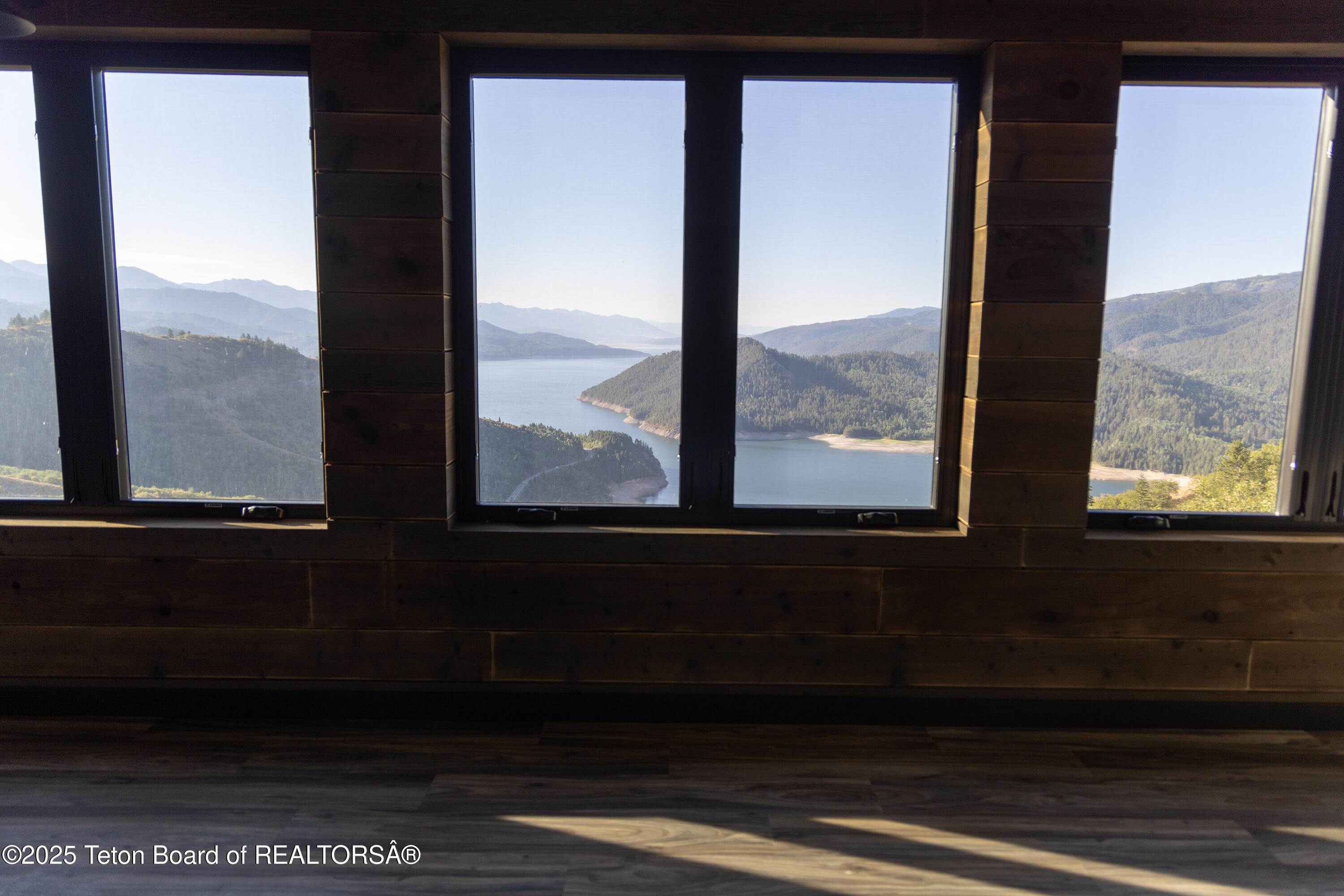 170 MAPLE HEIGHTS RD