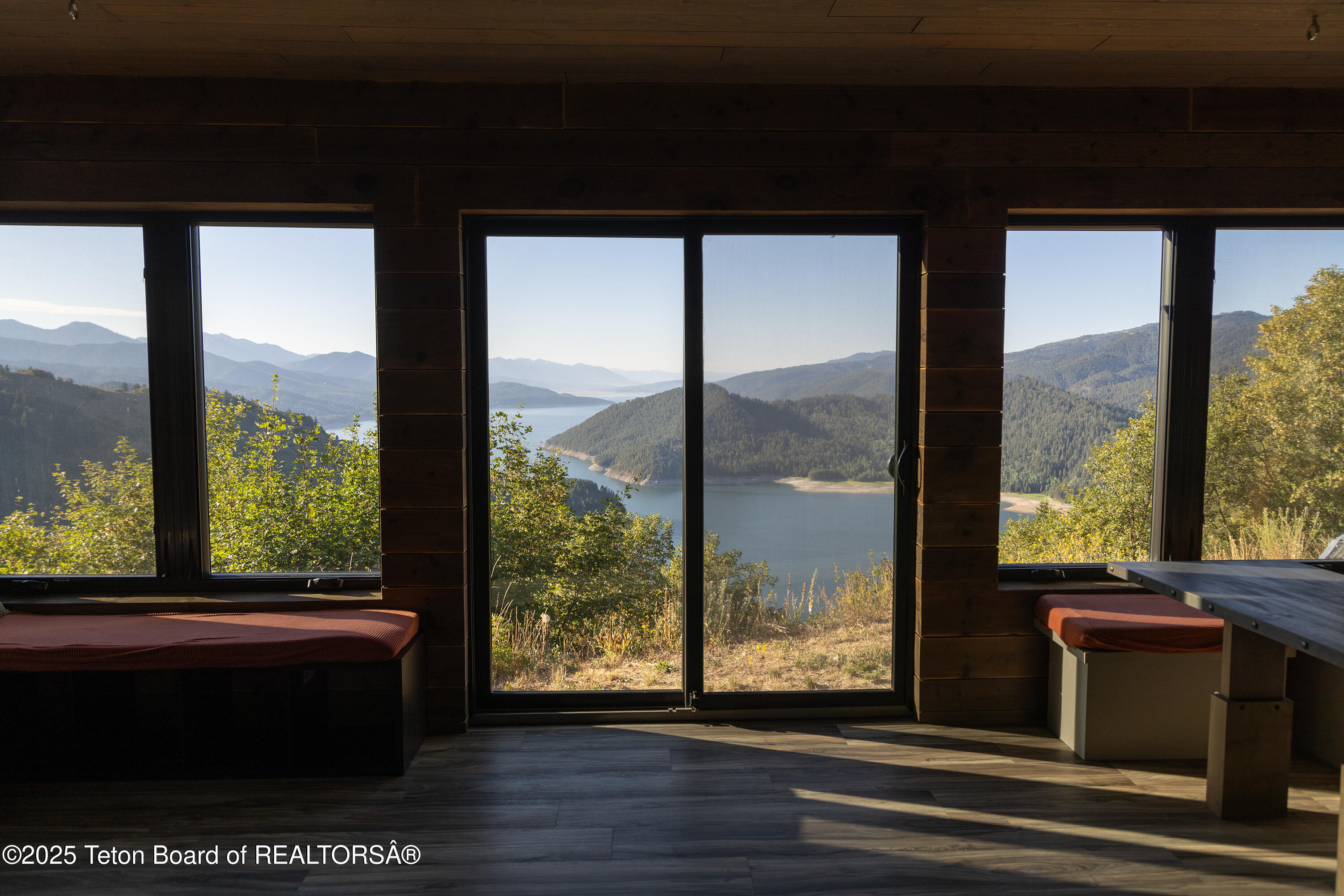 170 MAPLE HEIGHTS RD