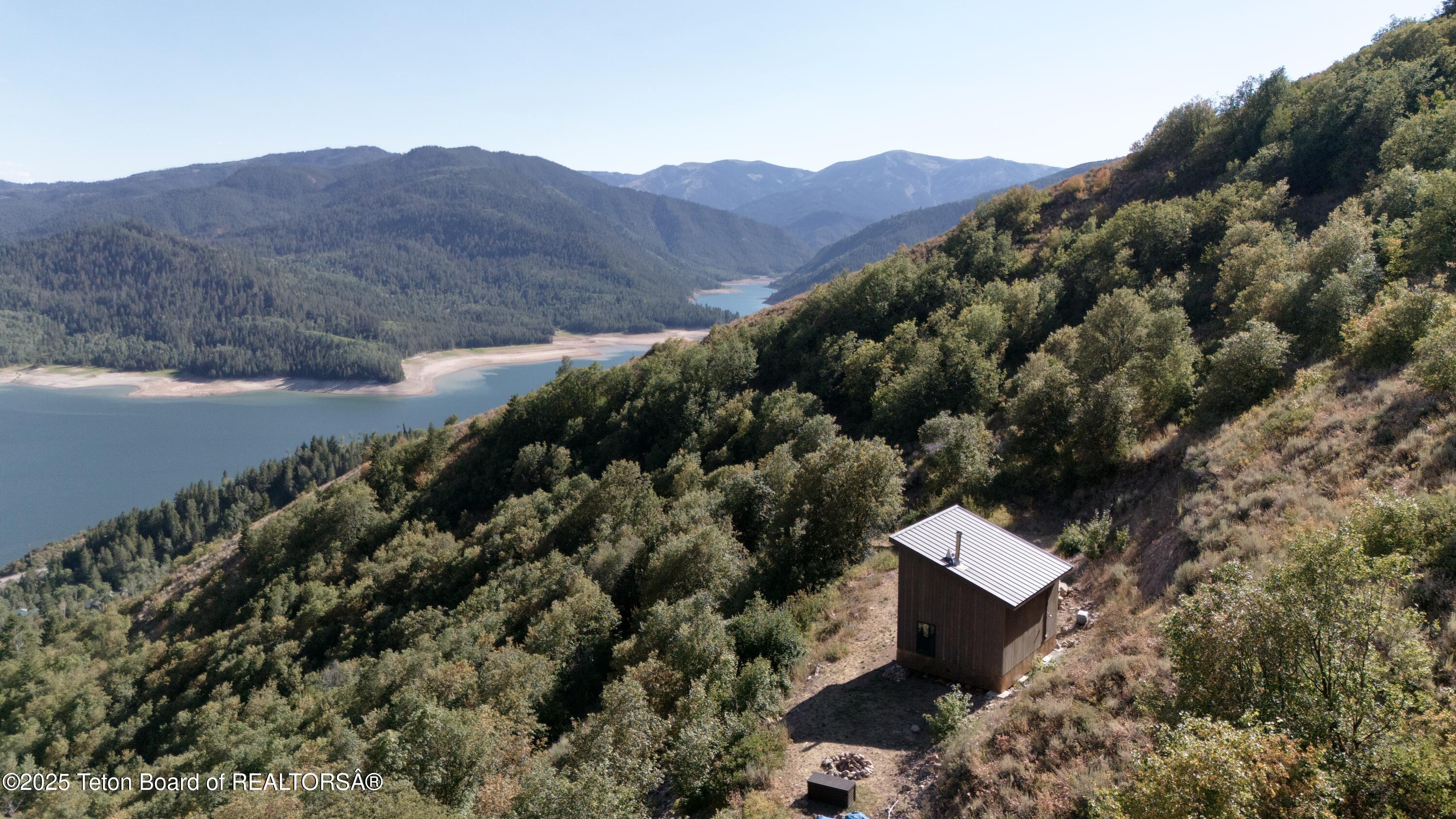 170 MAPLE HEIGHTS RD