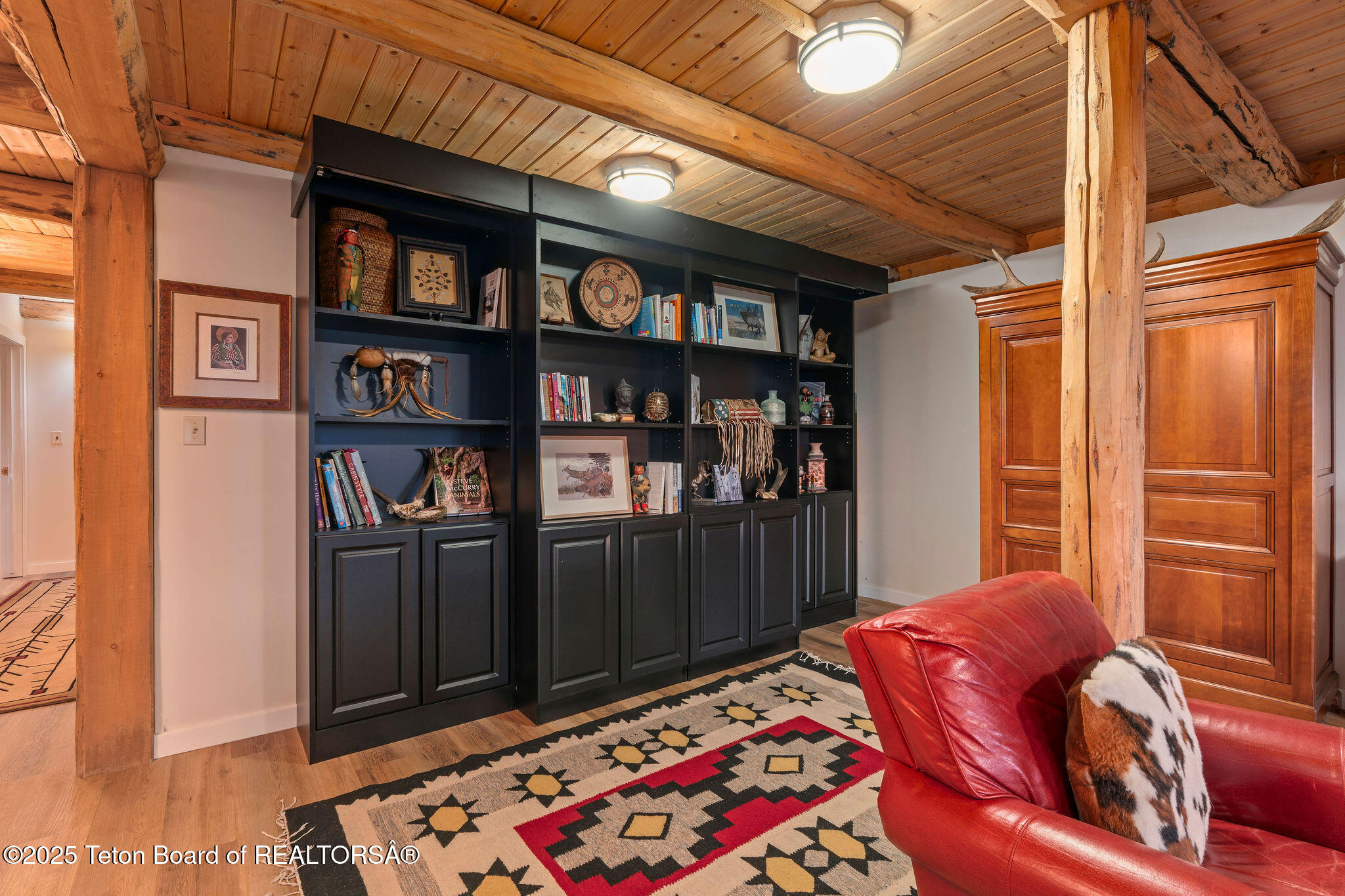 3045 E WILDHORSE Road