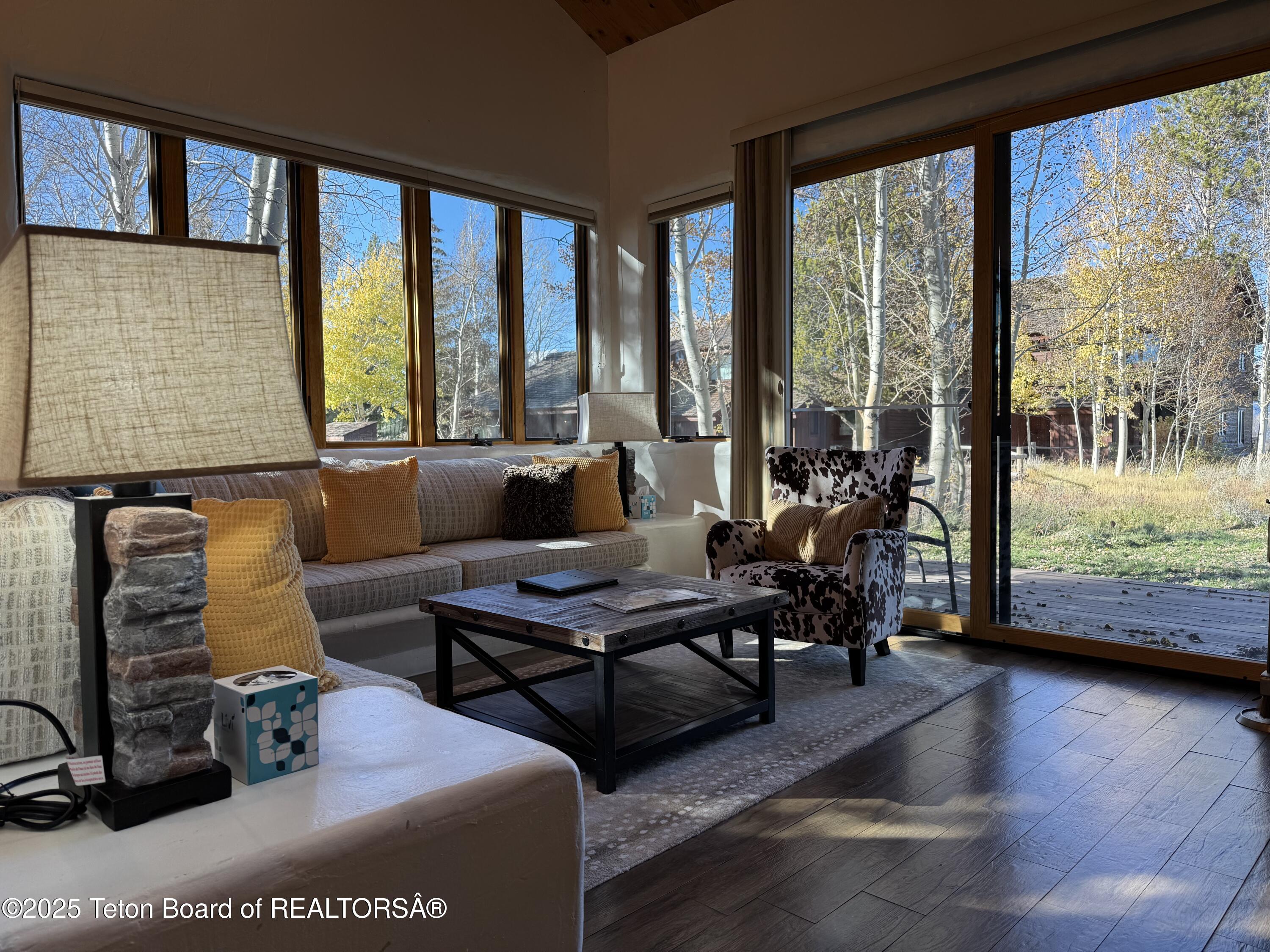1662 N EAST BUTTE Road
