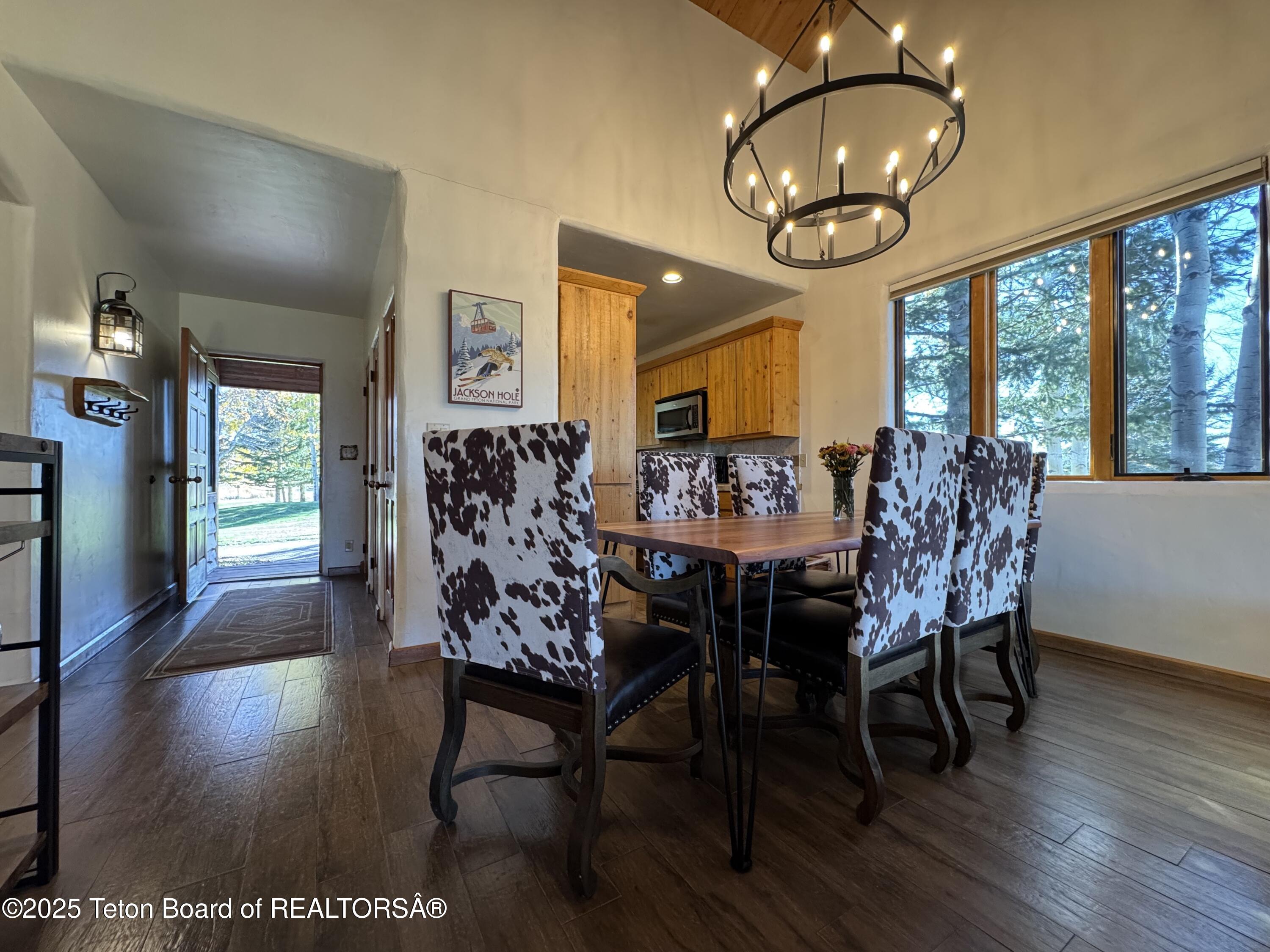 1662 N EAST BUTTE Road