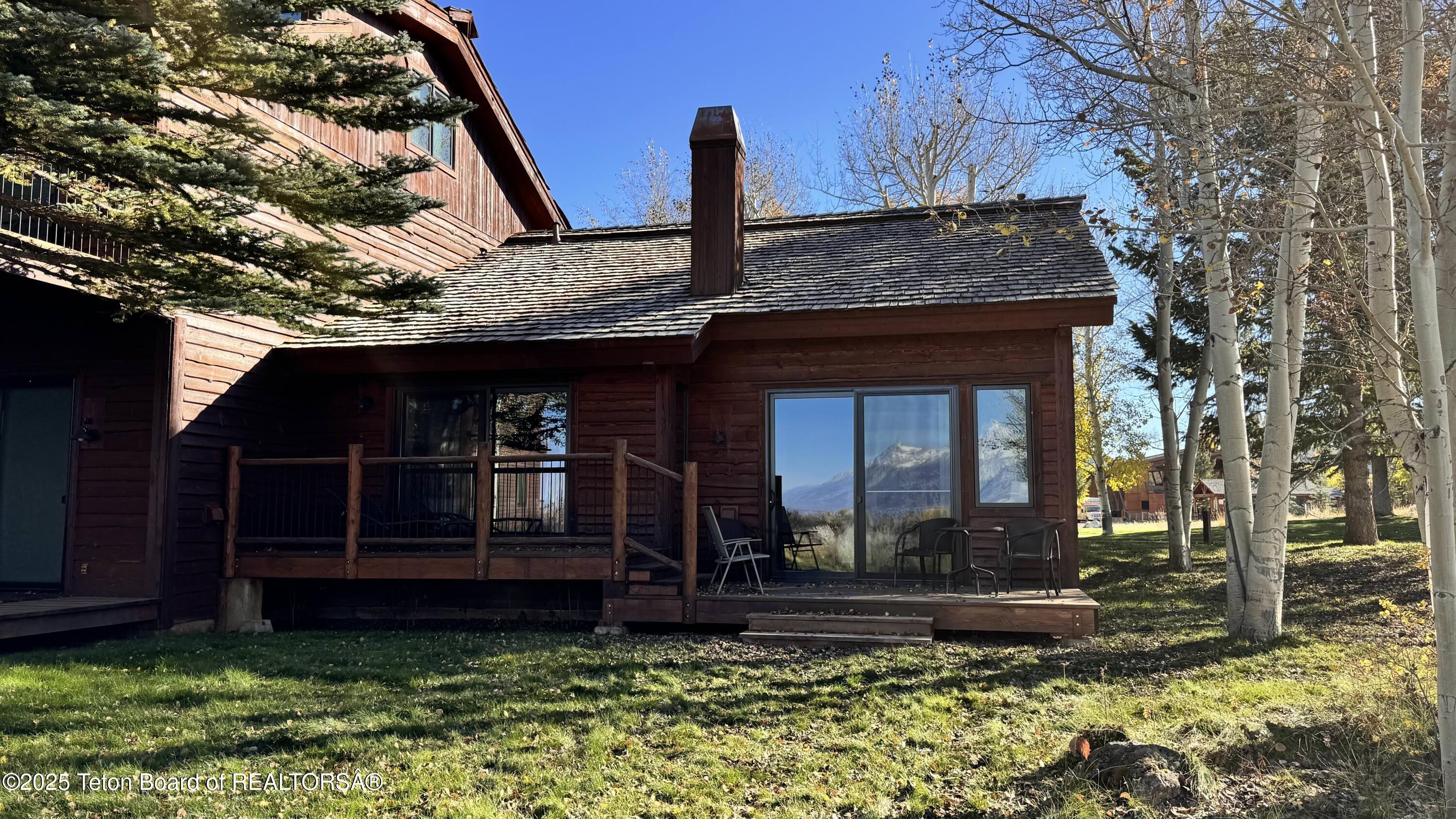 1662 N EAST BUTTE Road