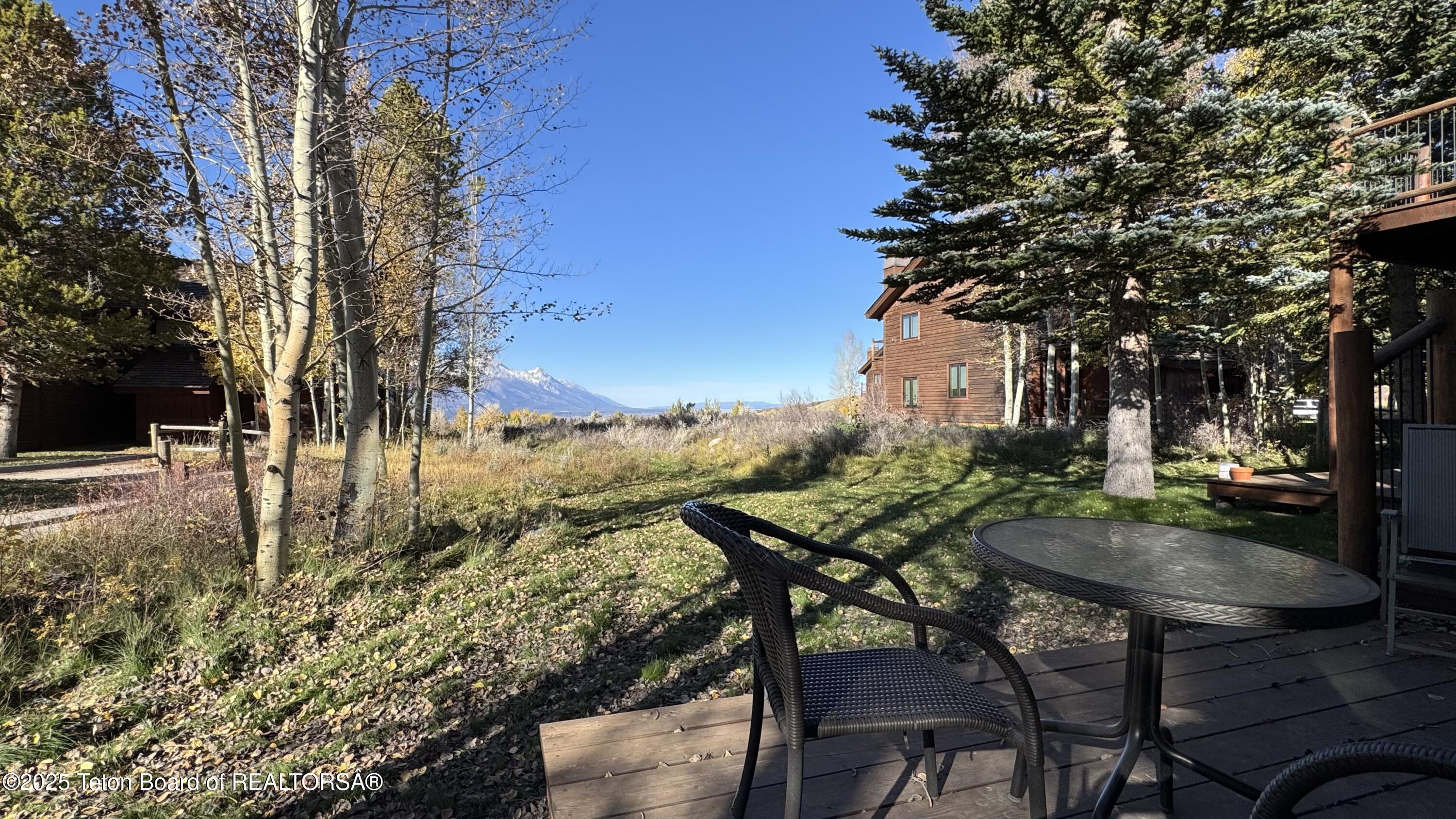 1662 N EAST BUTTE Road
