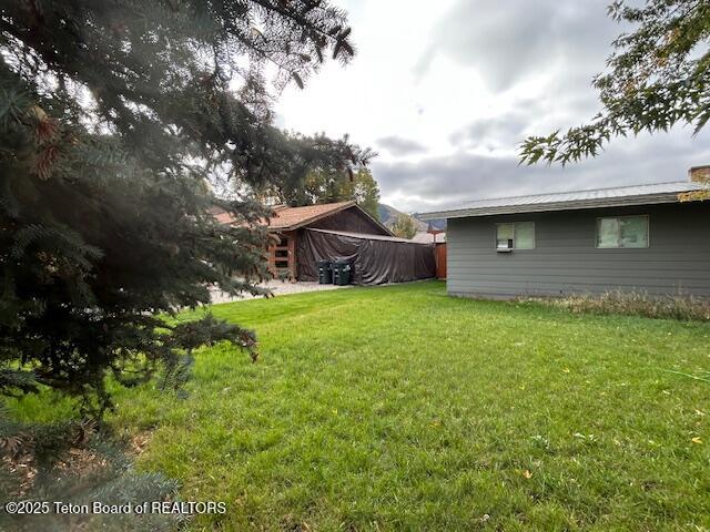 168 E 2ND Avenue